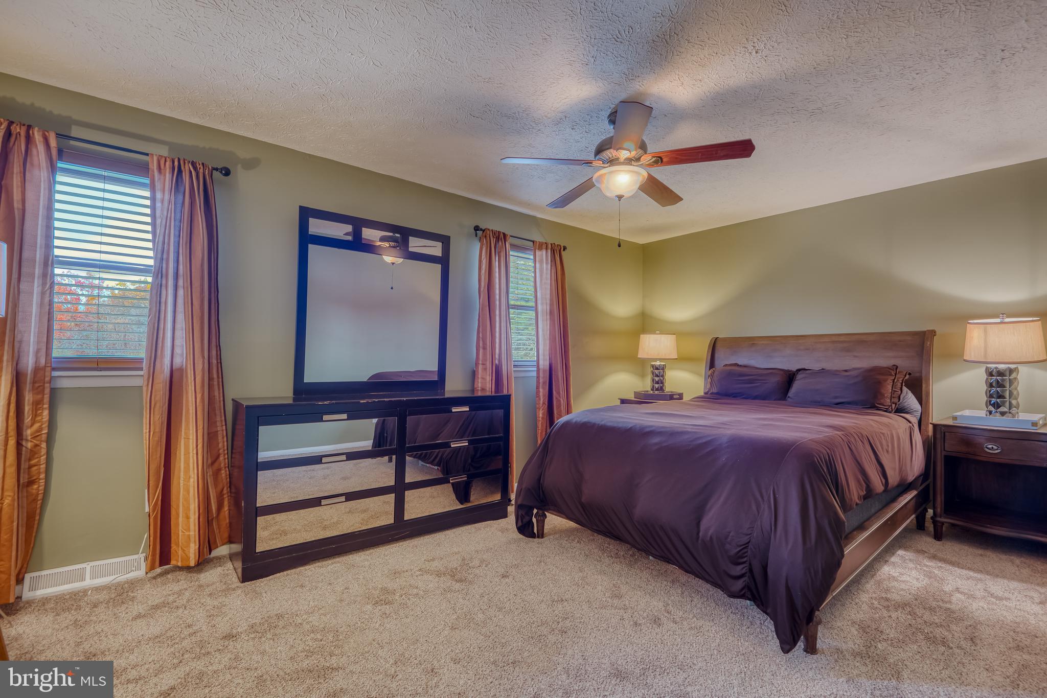 THE HIGHLANDS - Residential