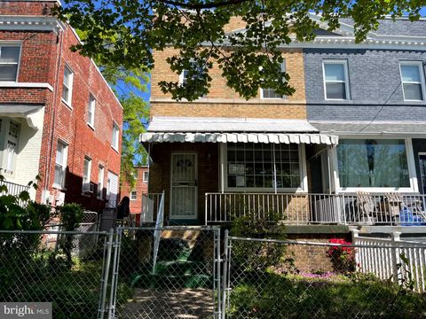 721 TUCKERMAN STREET NW WASHINGTON DC 20011