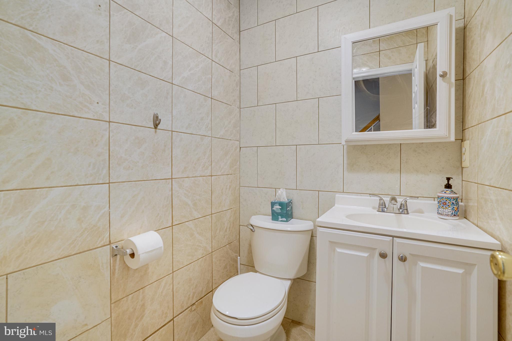 6187 LES DORSON LANE