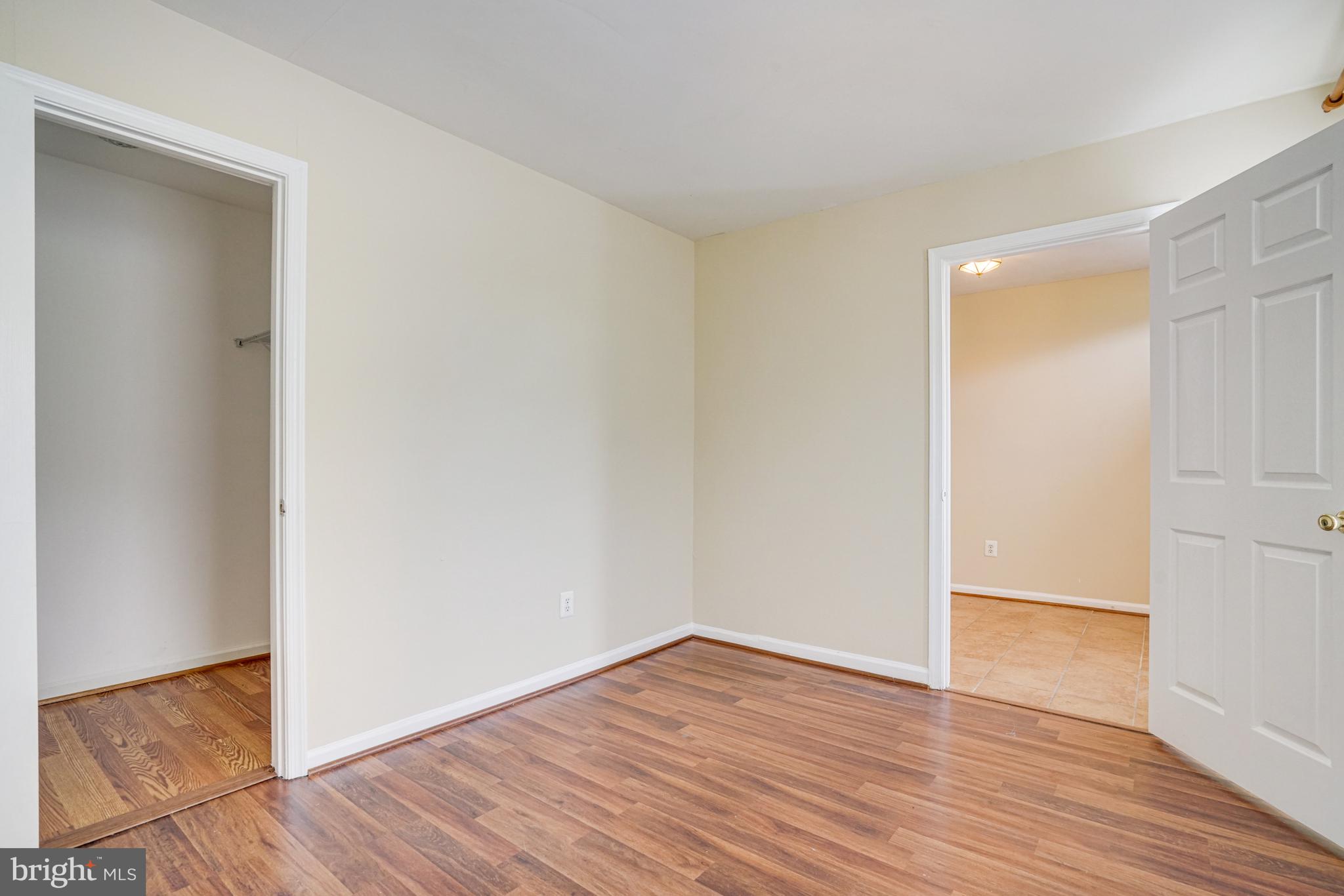 6187 LES DORSON LANE