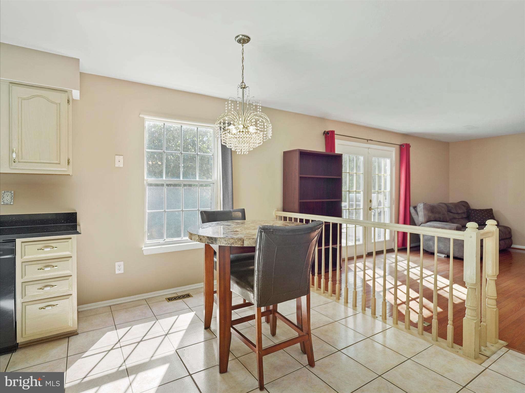 MONARCH RIDGE - Residential