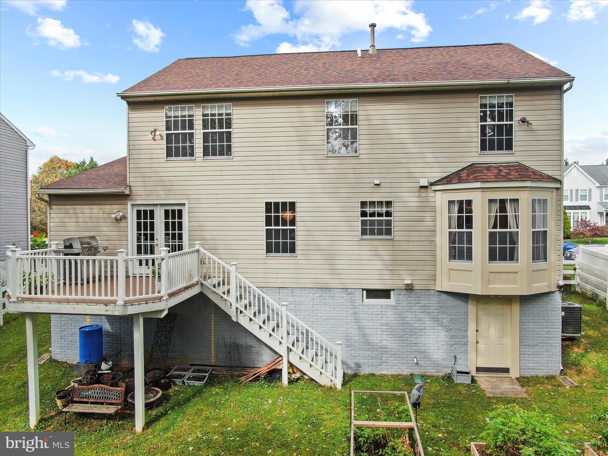 MONARCH RIDGE - Residential