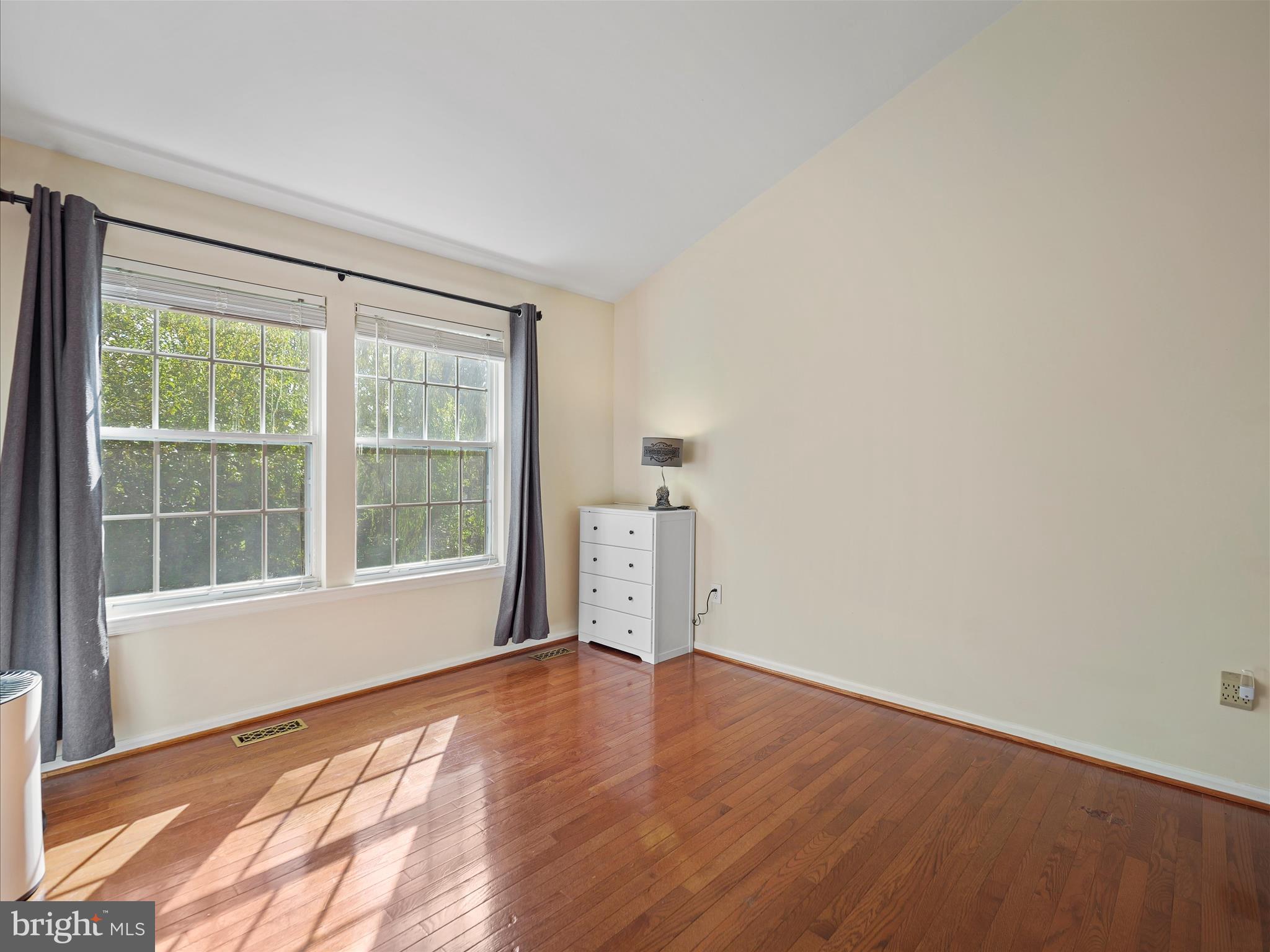 MONARCH RIDGE - Residential