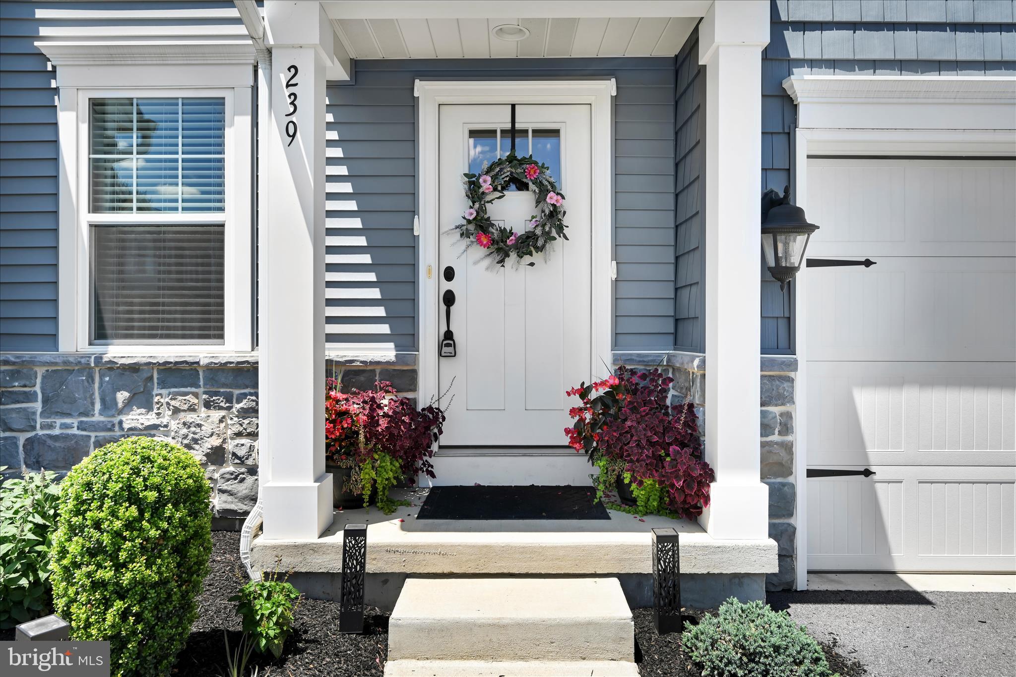 239 HIGHLAND COURT
