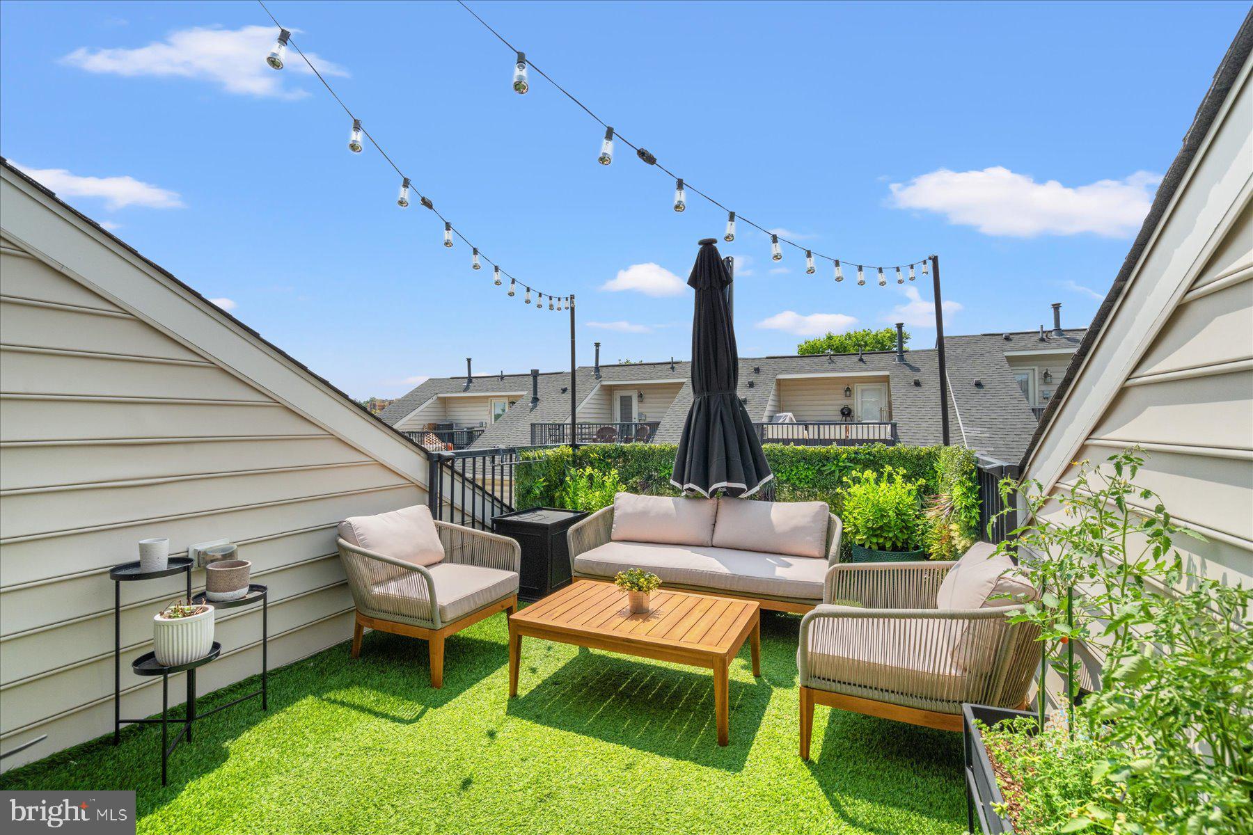 SHIRLINGTON CREST - Residential