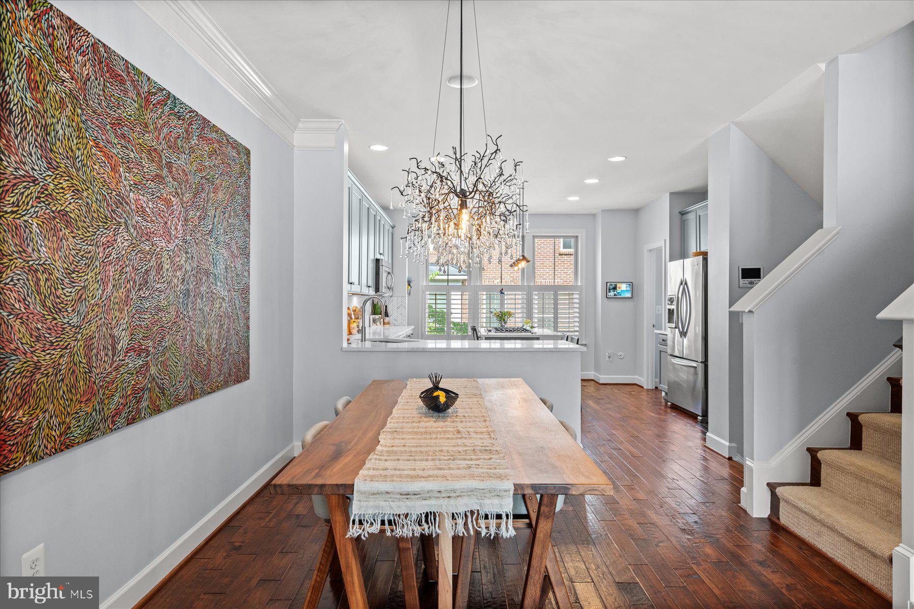 SHIRLINGTON CREST - Residential