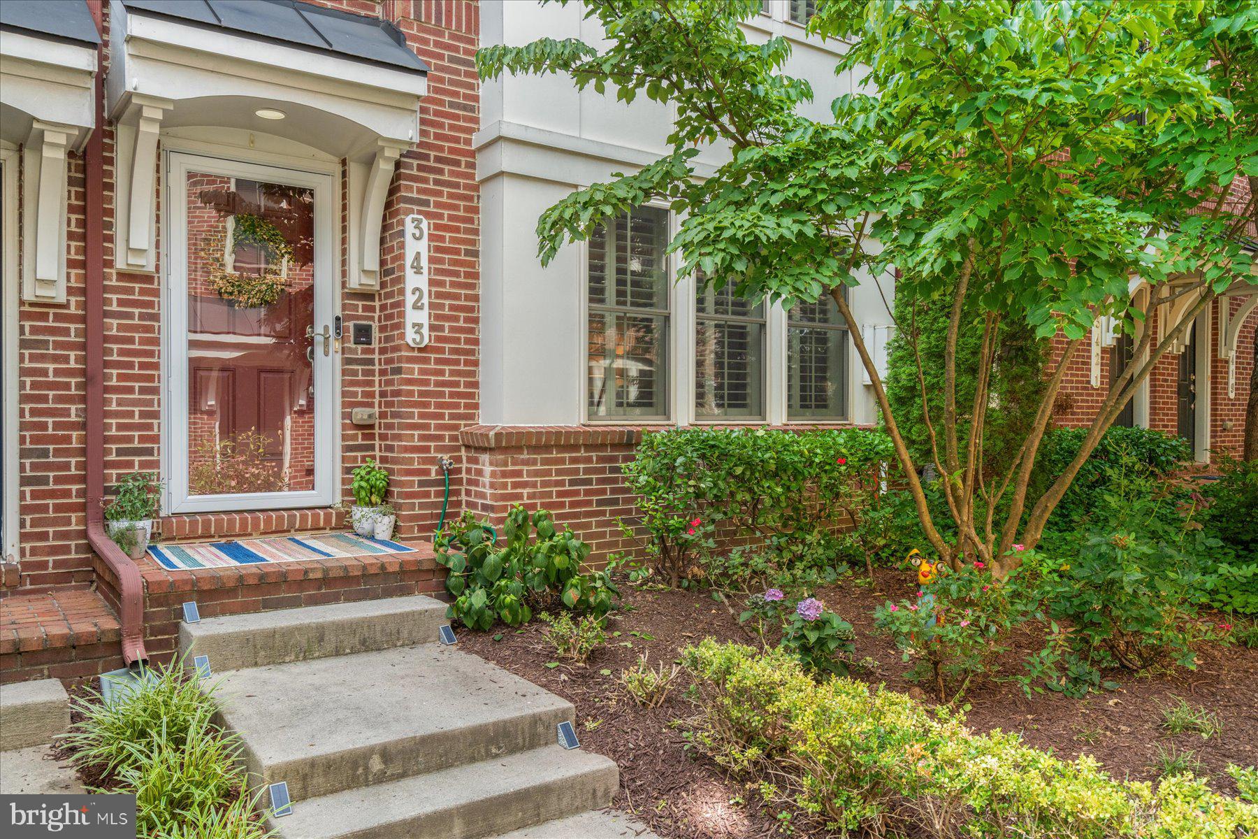 SHIRLINGTON CREST - Residential