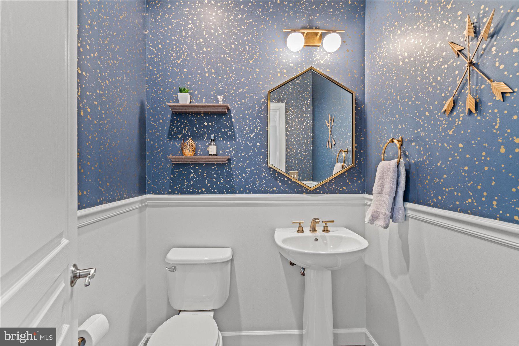 SHIRLINGTON CREST - Residential