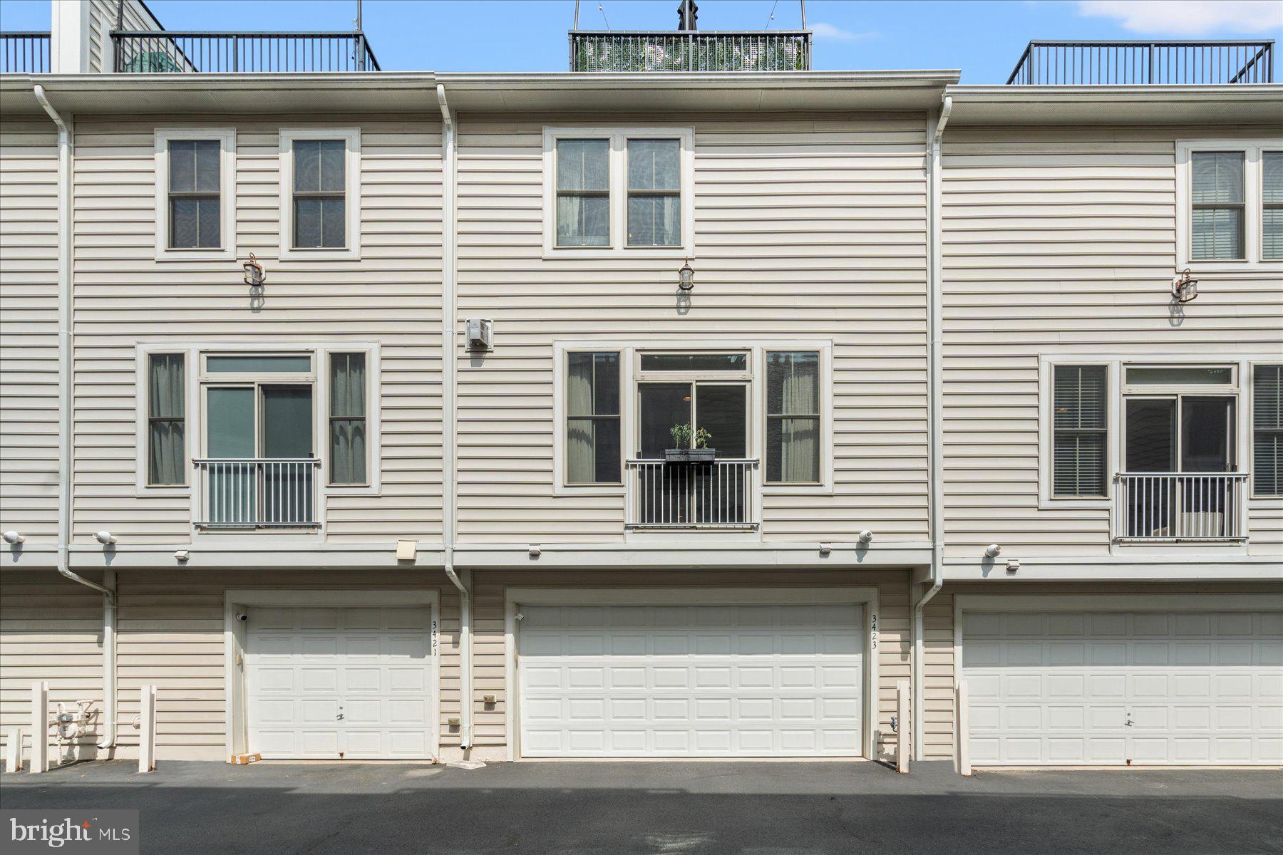 SHIRLINGTON CREST - Residential