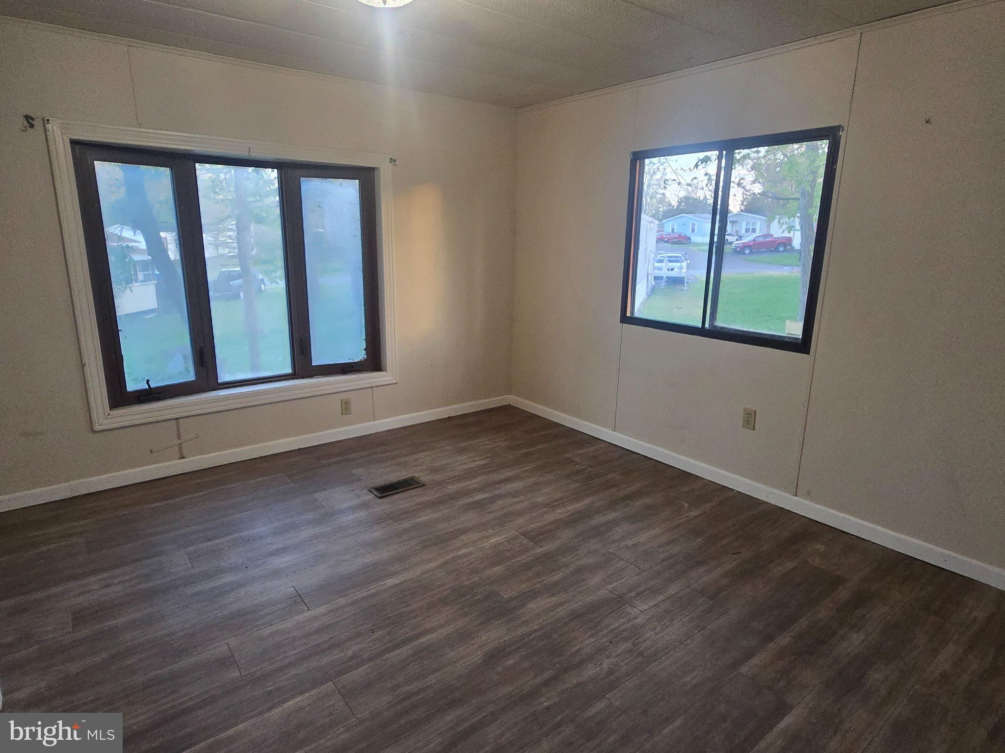 RICHLAND MDWS - Residential