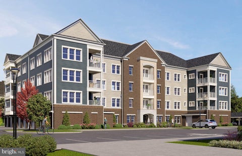 Photo of 5810 Moonstone Way #101, HAYMARKET, VA 20169 (MLS # VAPW2130702)