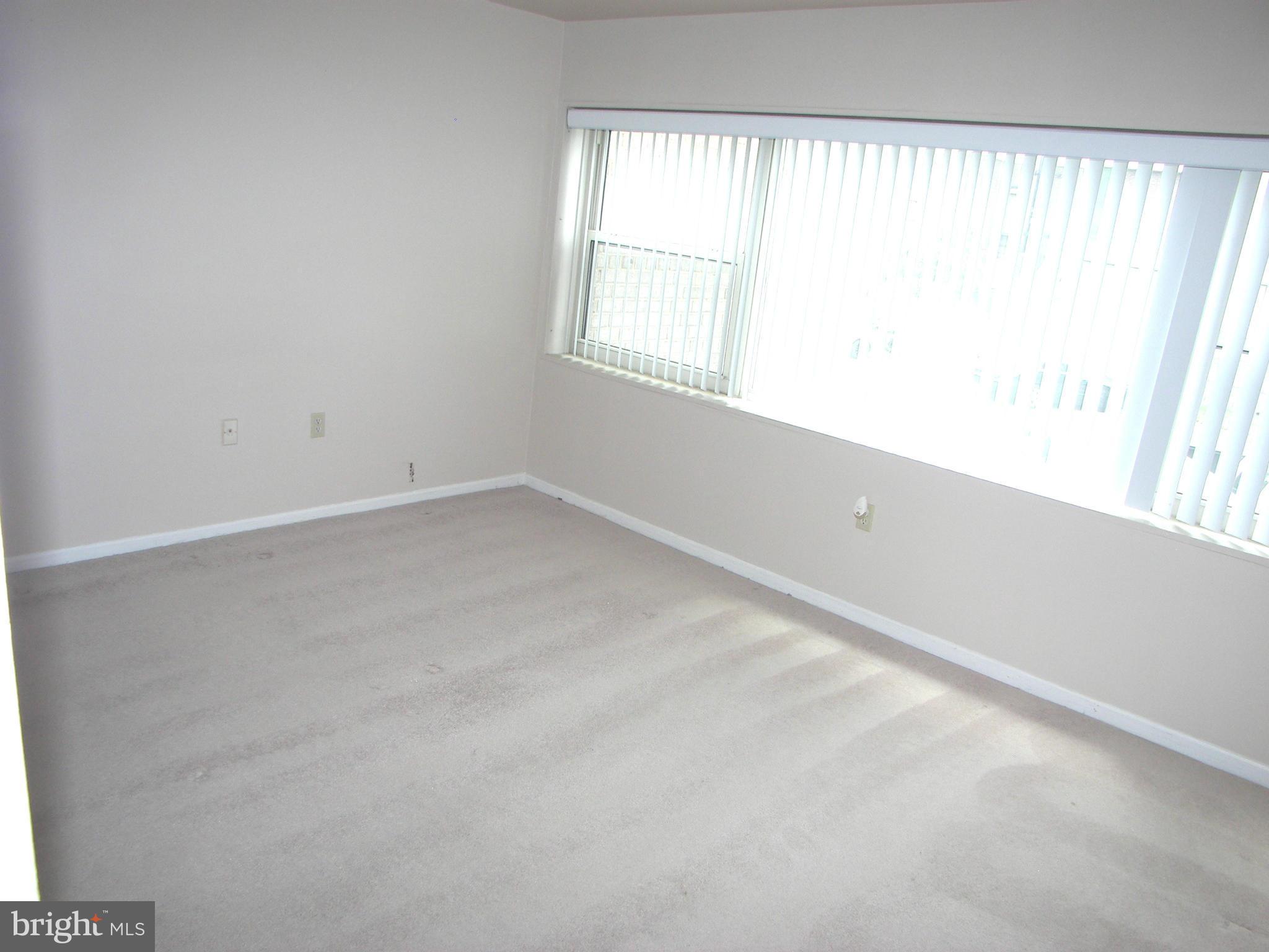 CANTERBURY SQUARE - Residential Lease