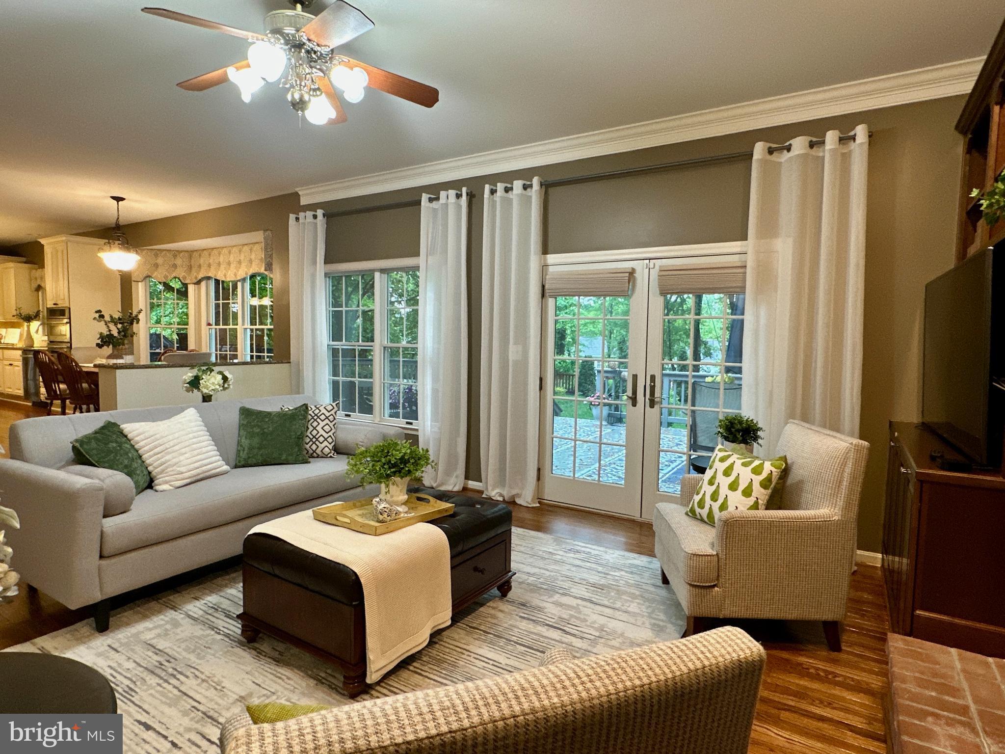 3308 ROYAL OAK COURT