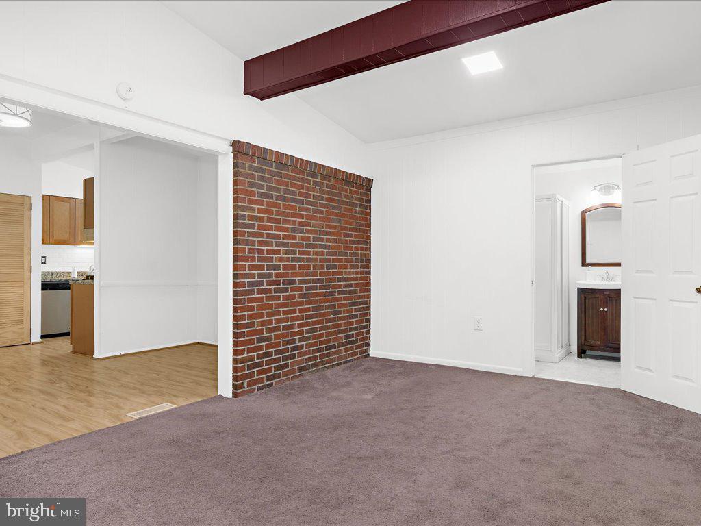 RIPPLING RIDGE - Residential