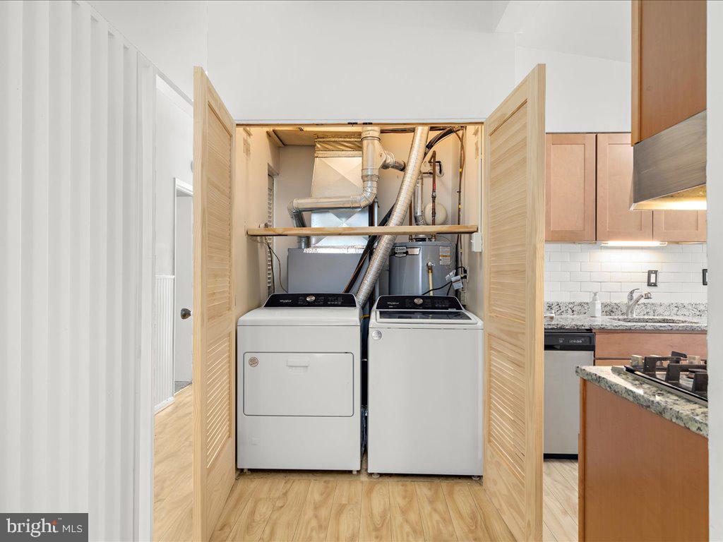 RIPPLING RIDGE - Residential