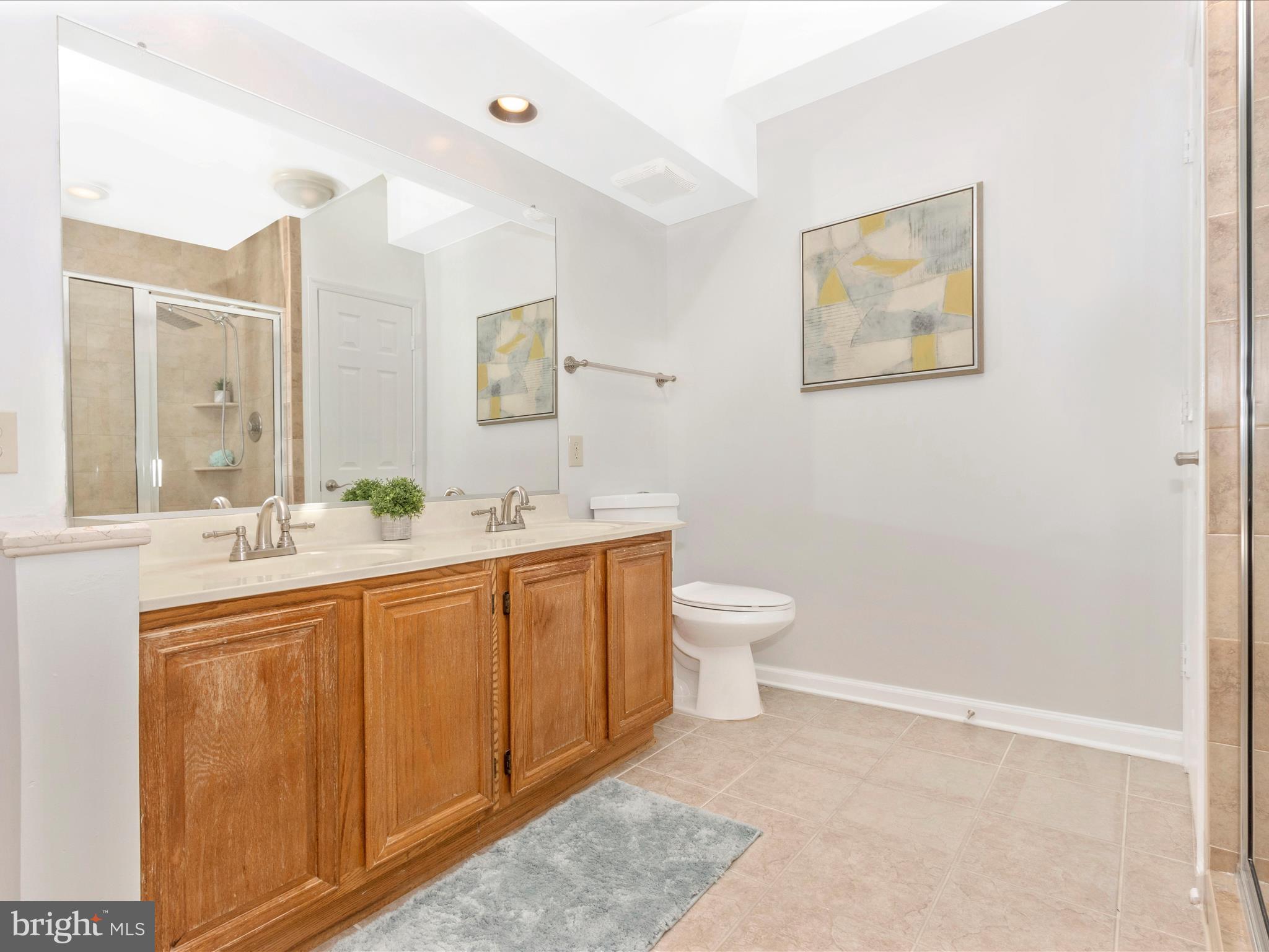 STONEGATE - Residential