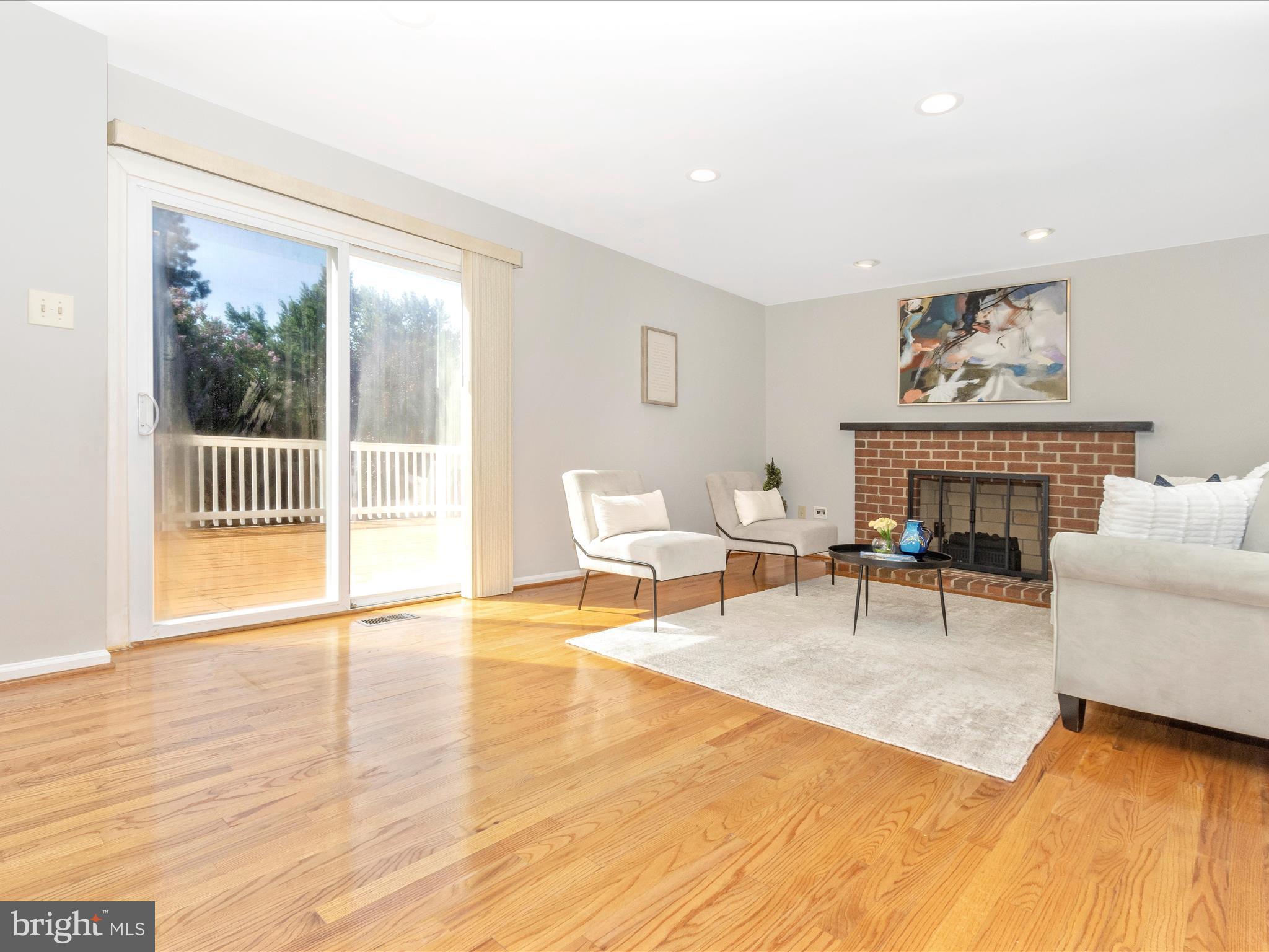 STONEGATE - Residential