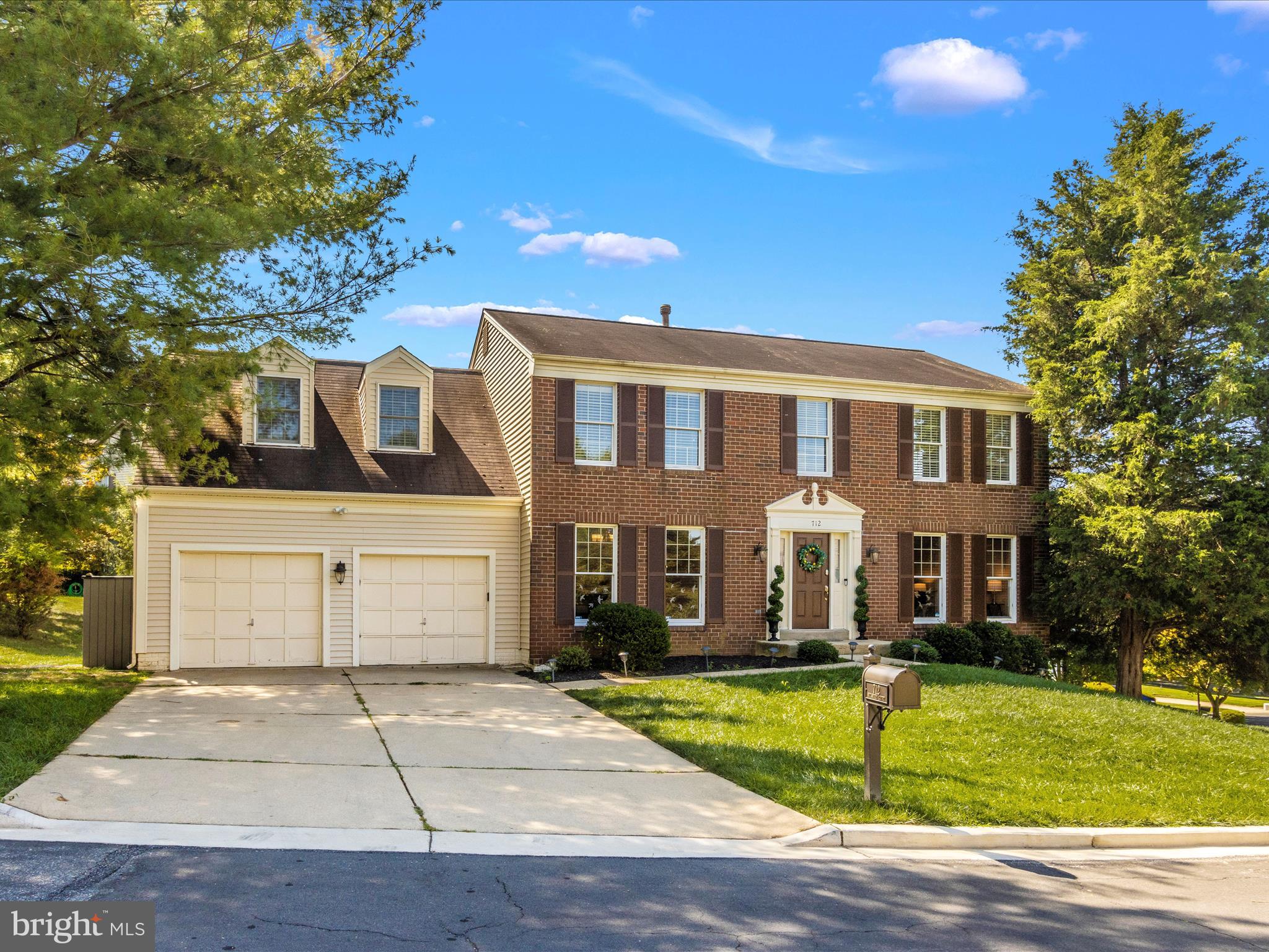 STONEGATE - Residential