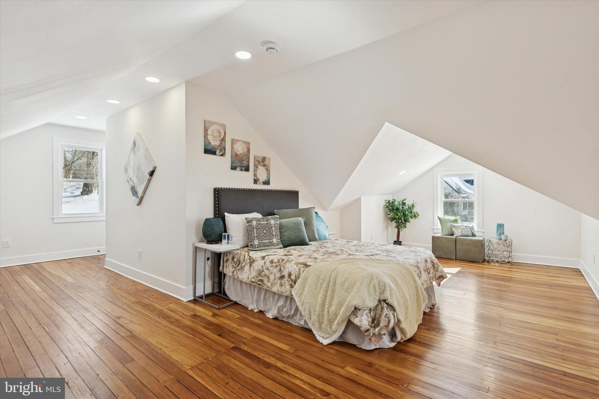 ROCKDALE - Residential