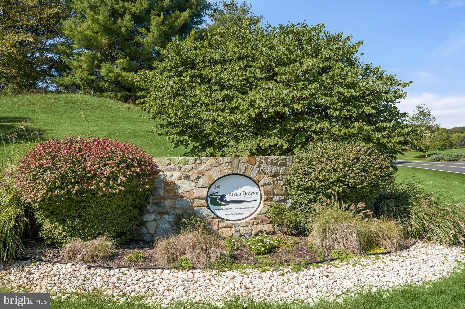 RIVER DOWNS - Residential