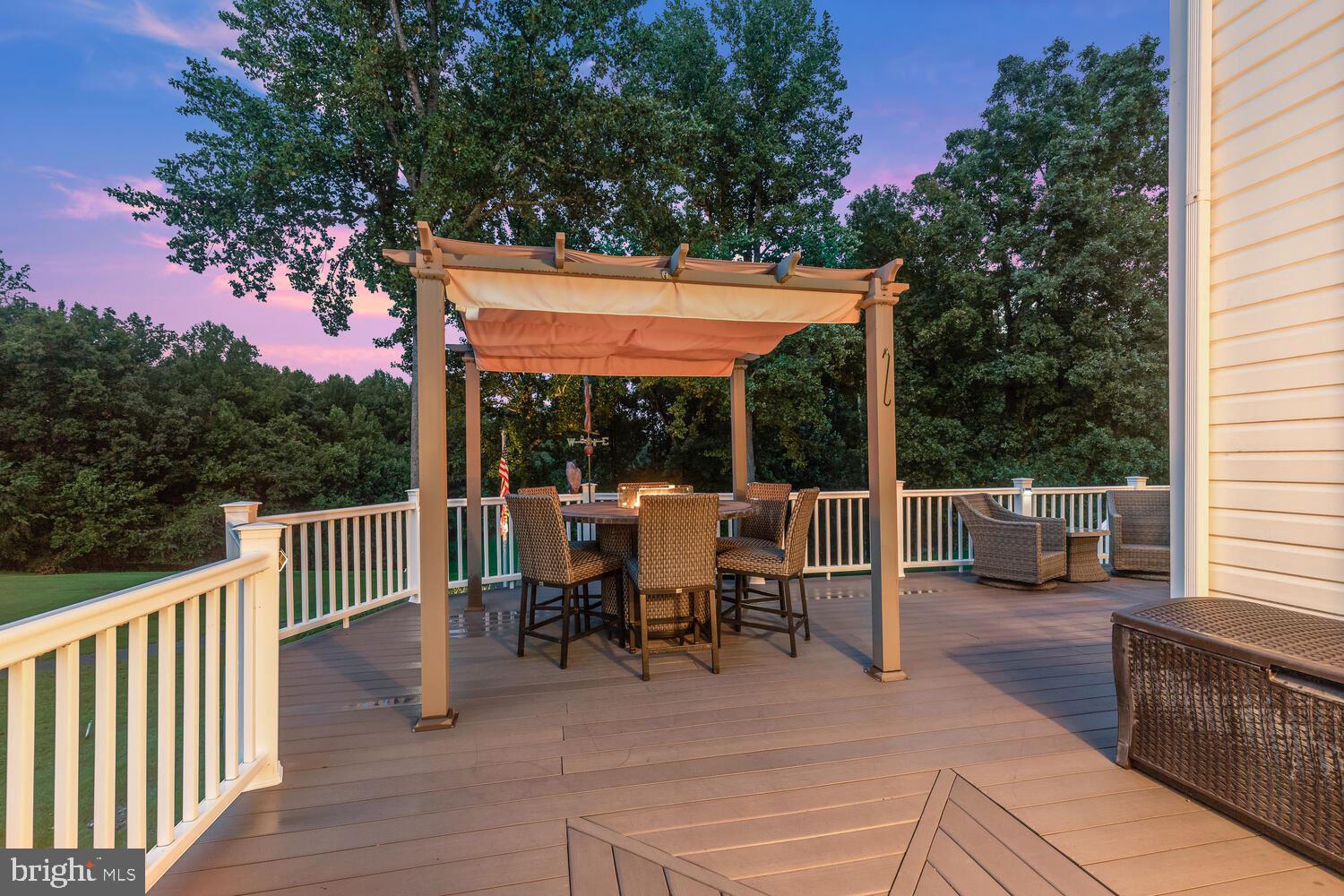 RIVER DOWNS - Residential