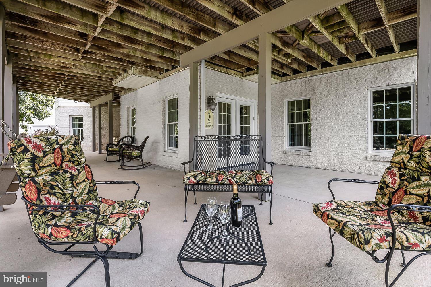 RIVER DOWNS - Residential