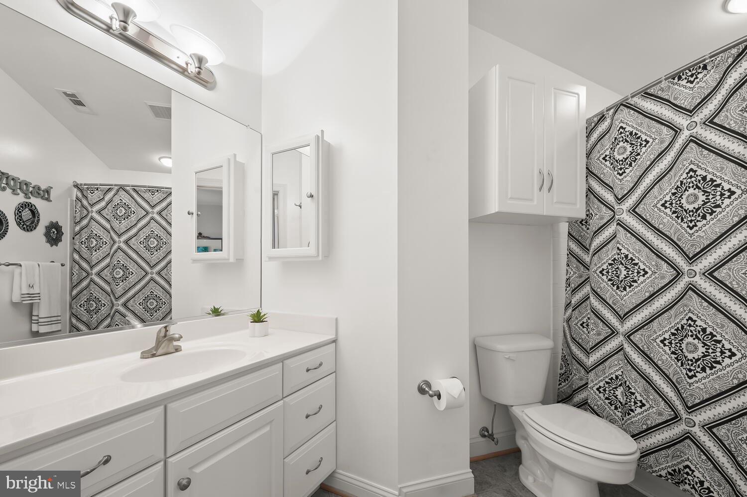 RIVER DOWNS - Residential