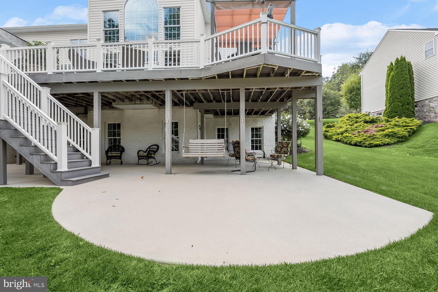 RIVER DOWNS - Residential