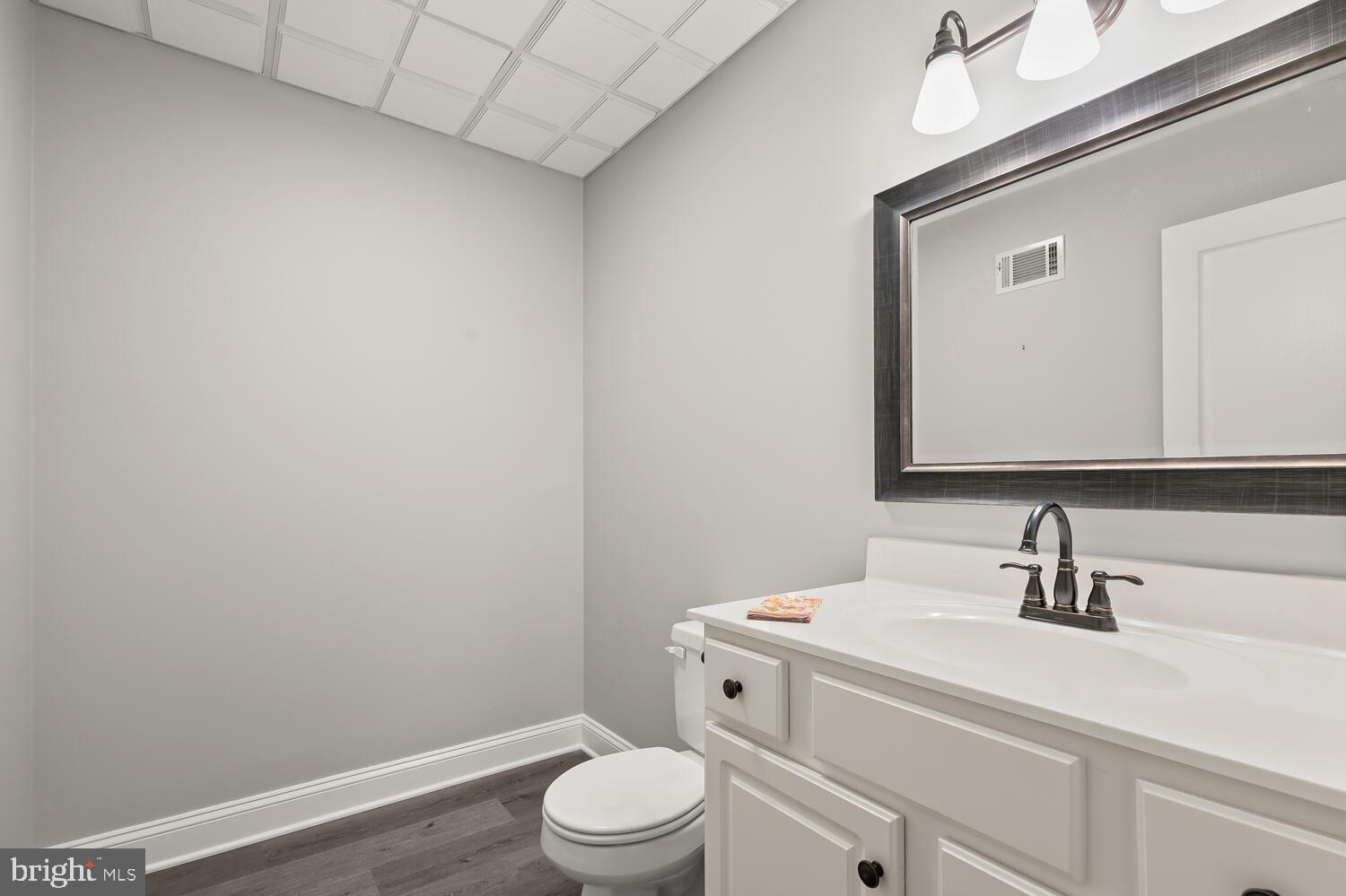 RIVER DOWNS - Residential