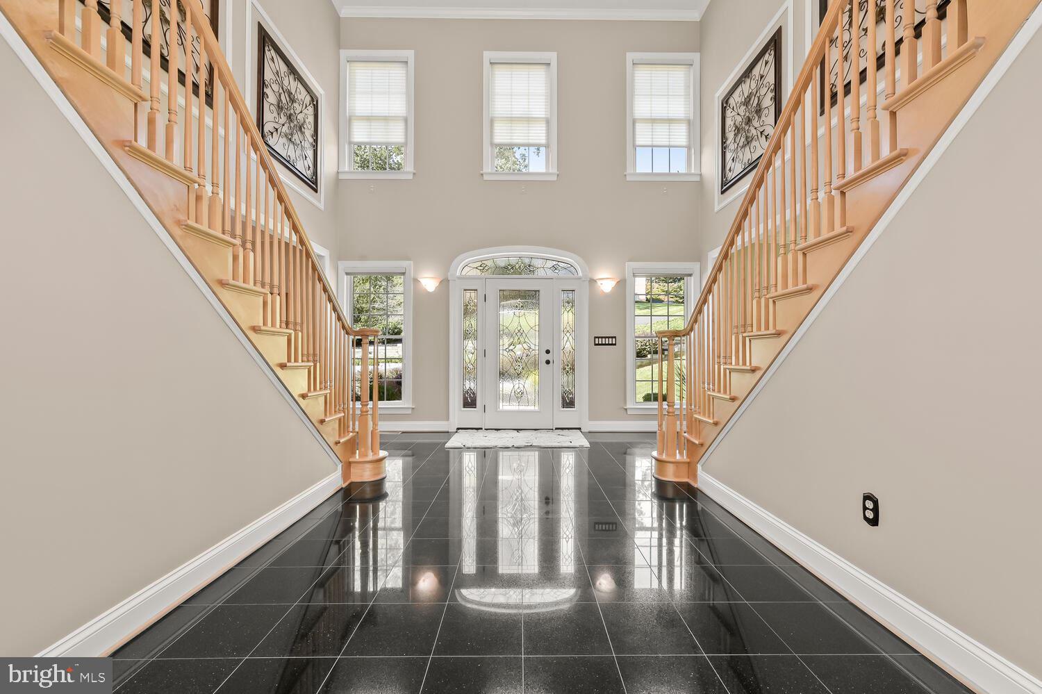 RIVER DOWNS - Residential