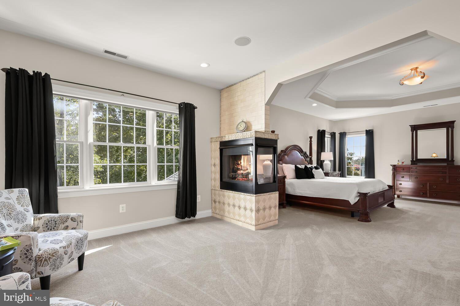 RIVER DOWNS - Residential