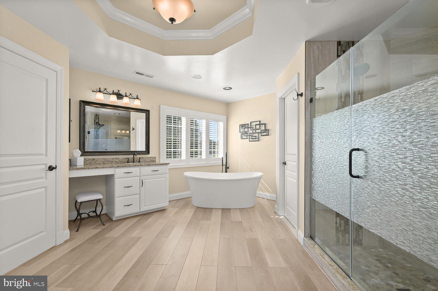 RIVER DOWNS - Residential