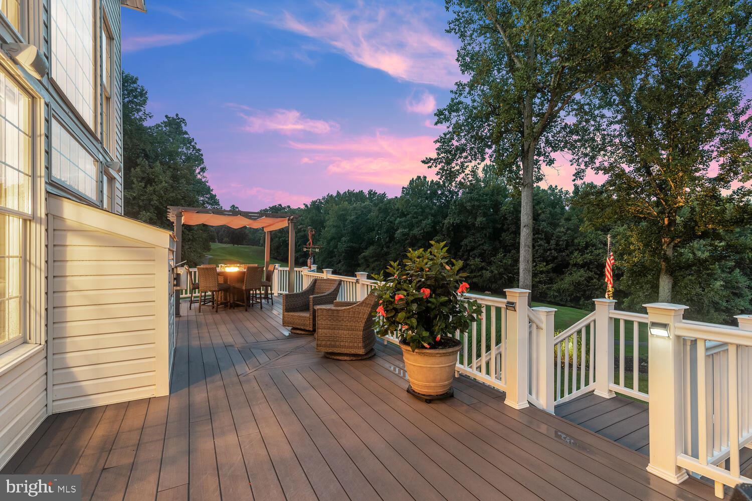 RIVER DOWNS - Residential