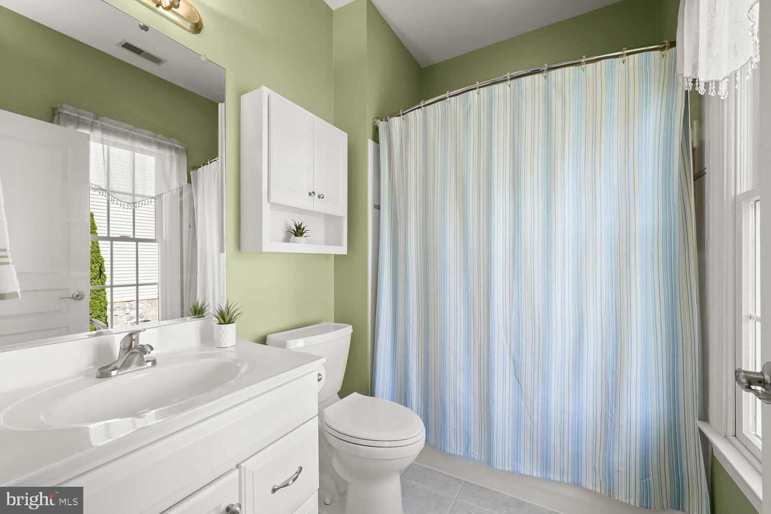 RIVER DOWNS - Residential