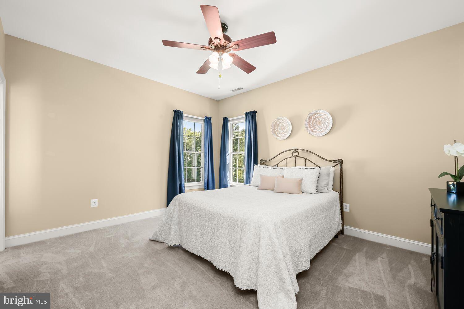 RIVER DOWNS - Residential