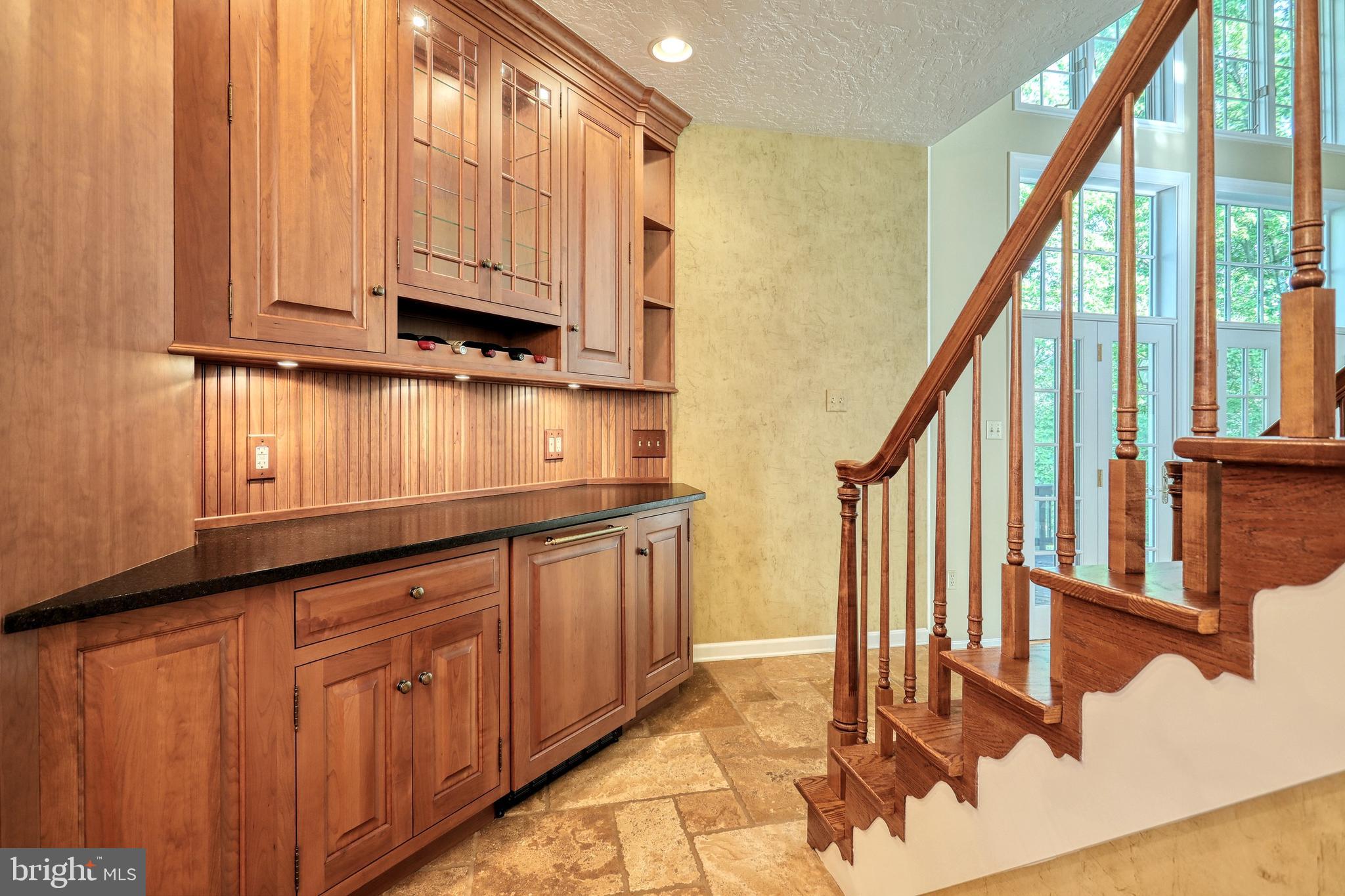 CHARLYN - Residential