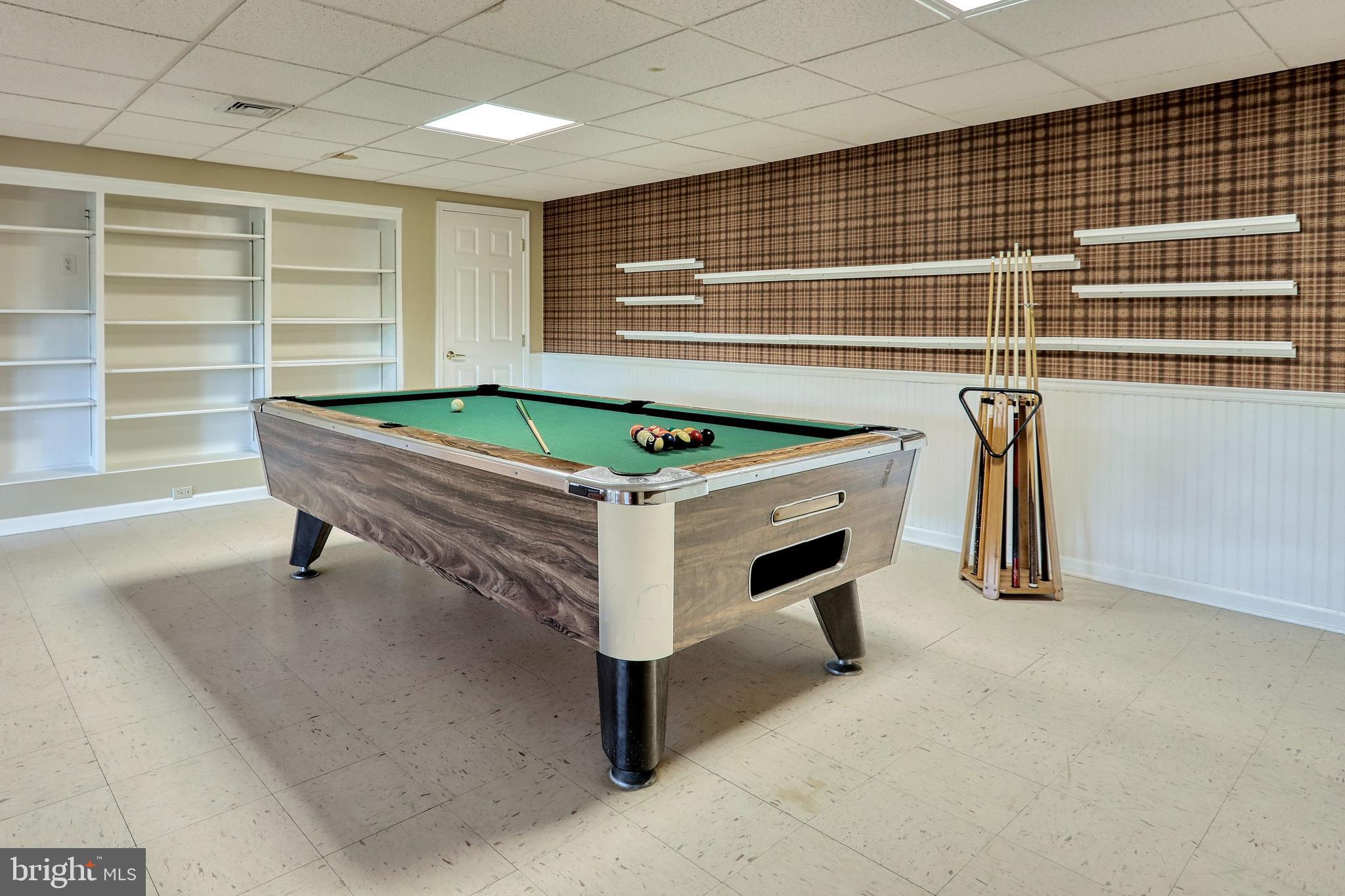 CHARLYN - Residential