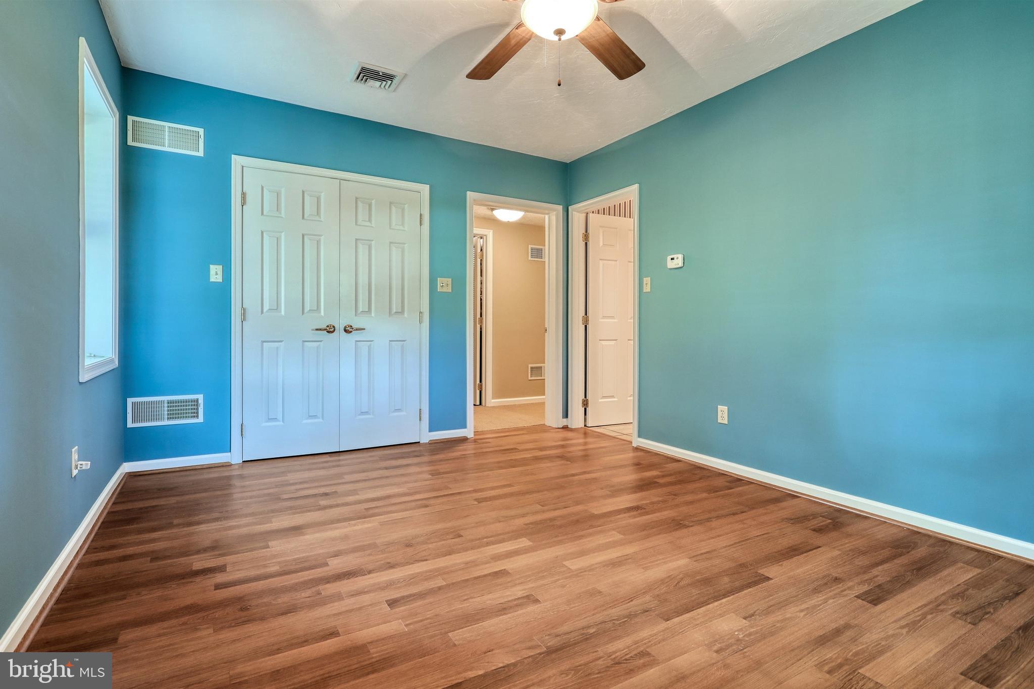 CHARLYN - Residential