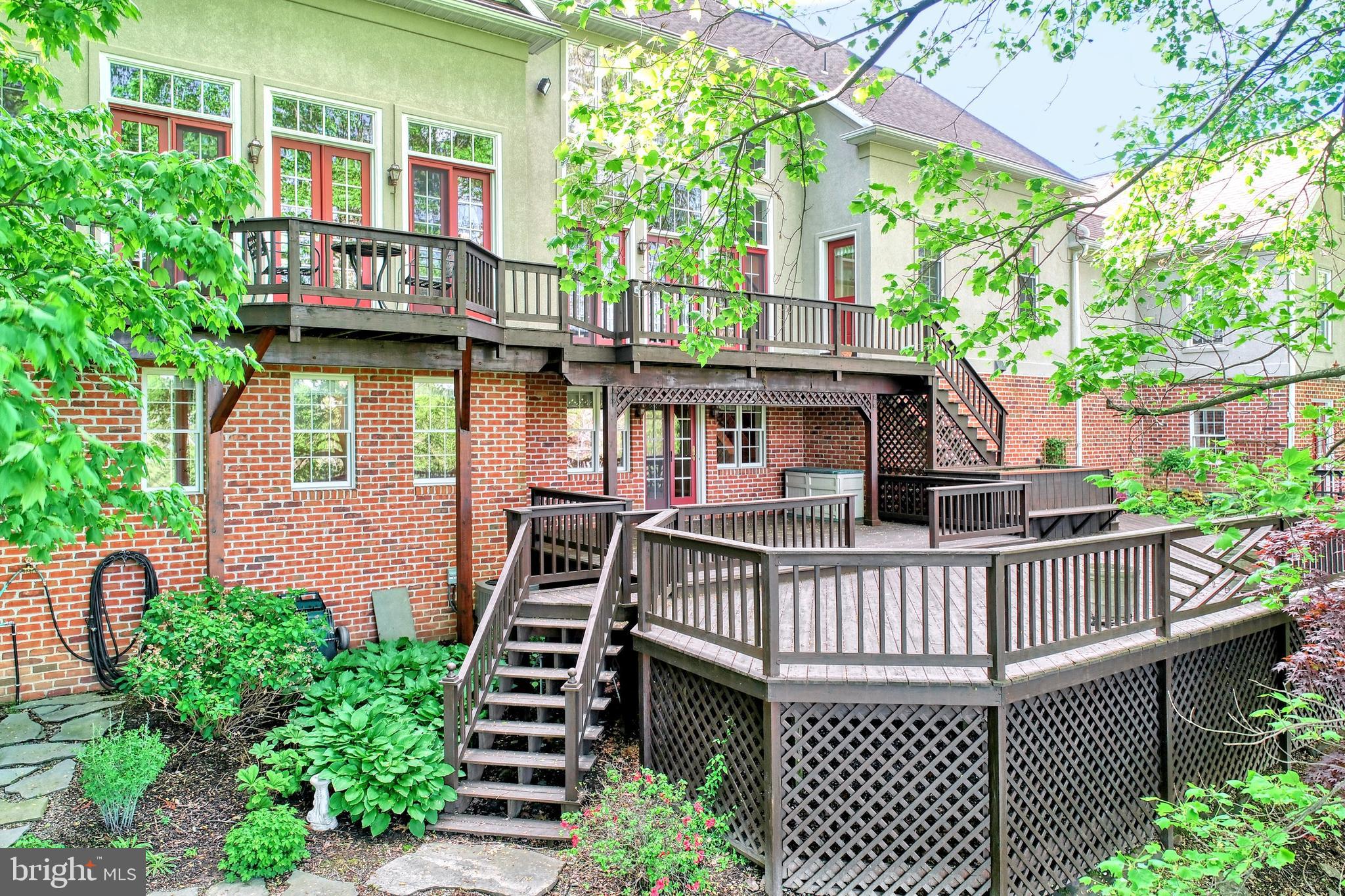 CHARLYN - Residential