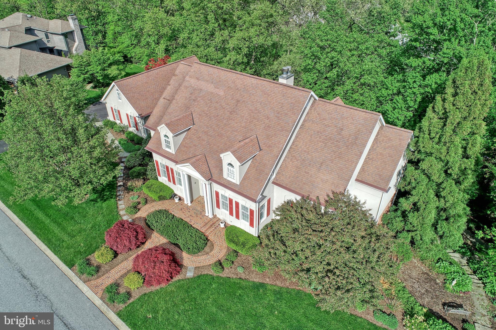 CHARLYN - Residential