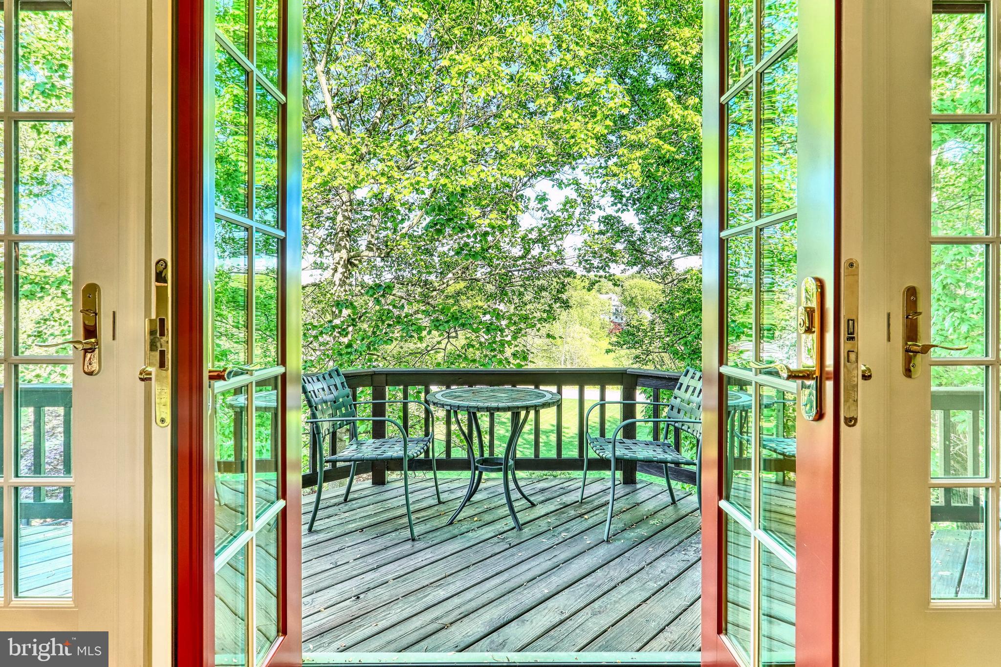 CHARLYN - Residential