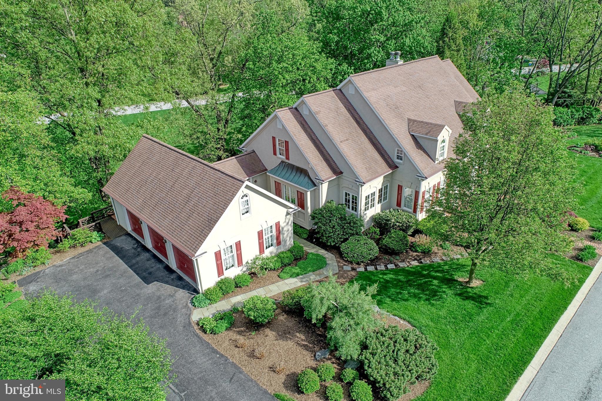 CHARLYN - Residential