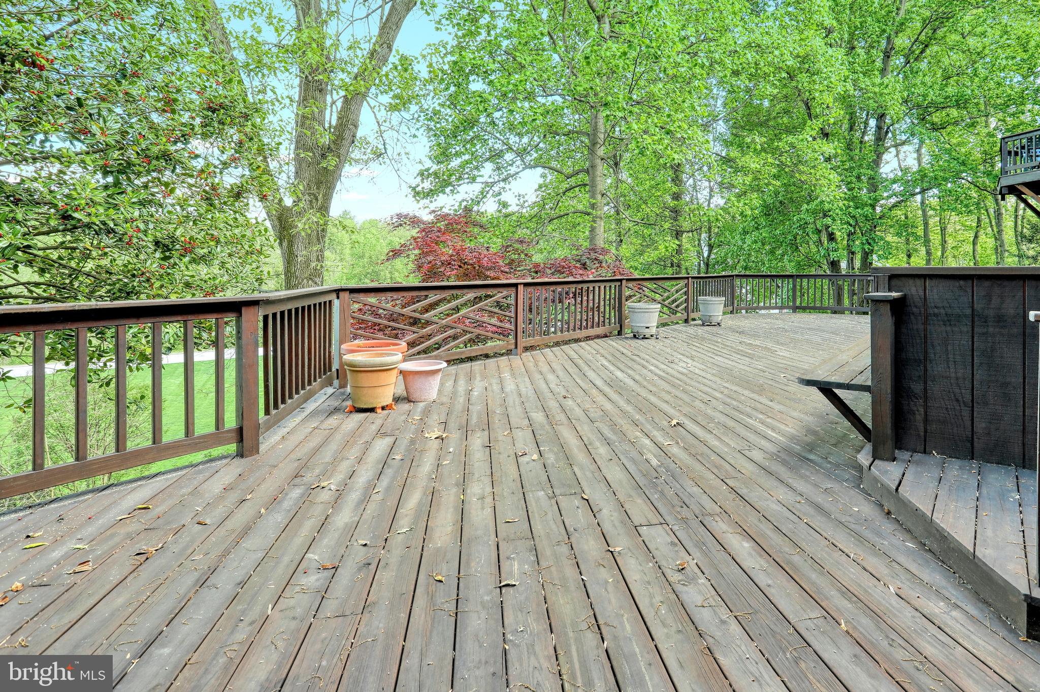 CHARLYN - Residential