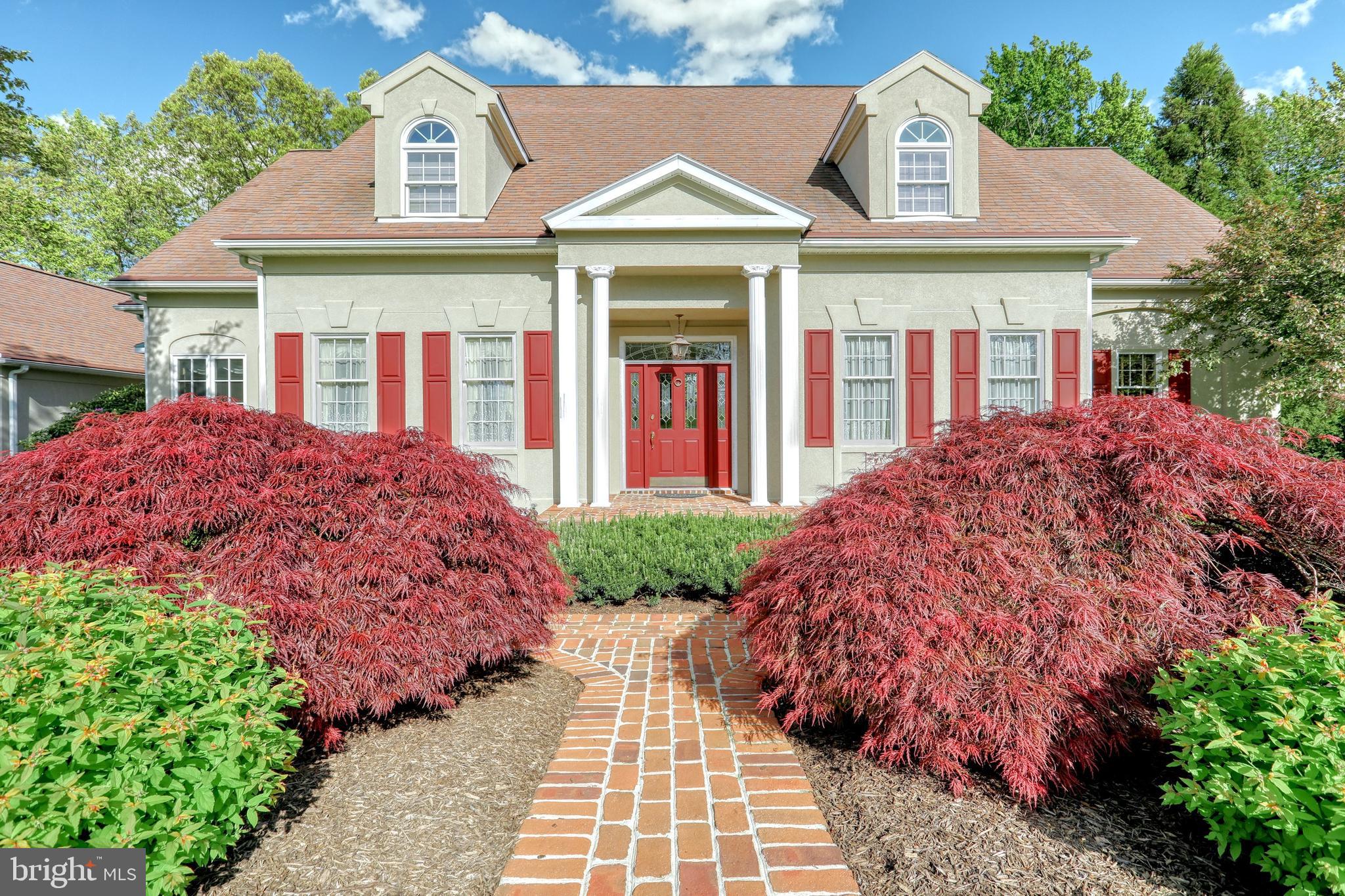 CHARLYN - Residential