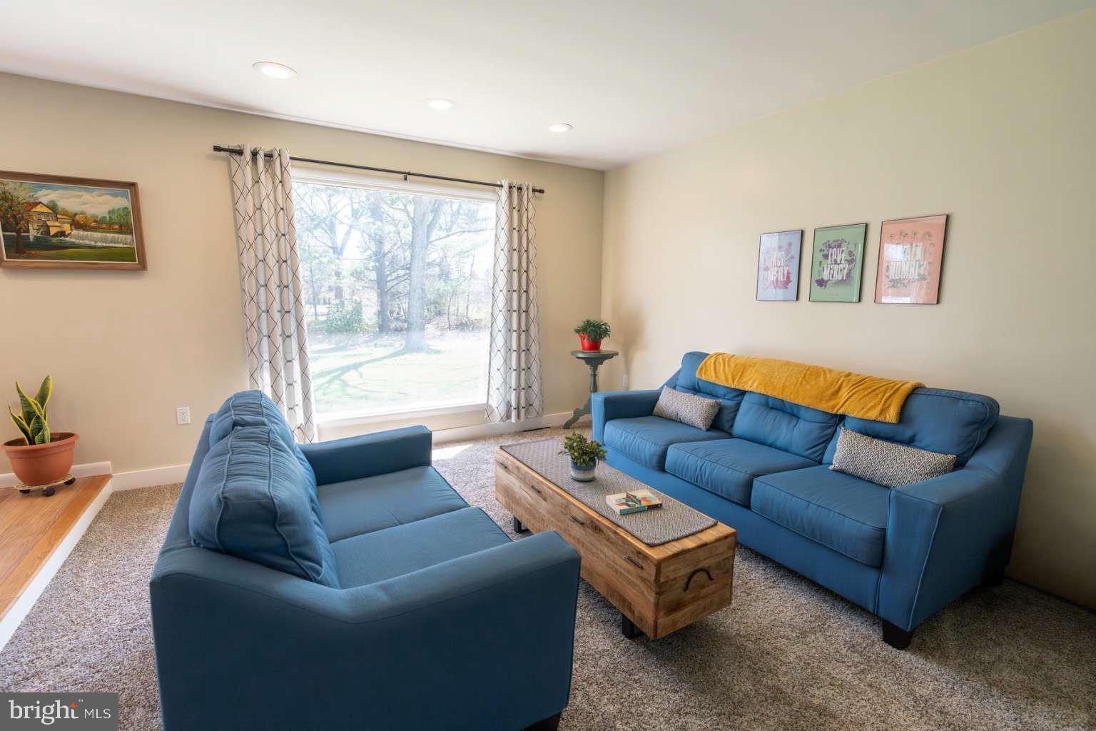 35 COUNTRY CLUB ROAD