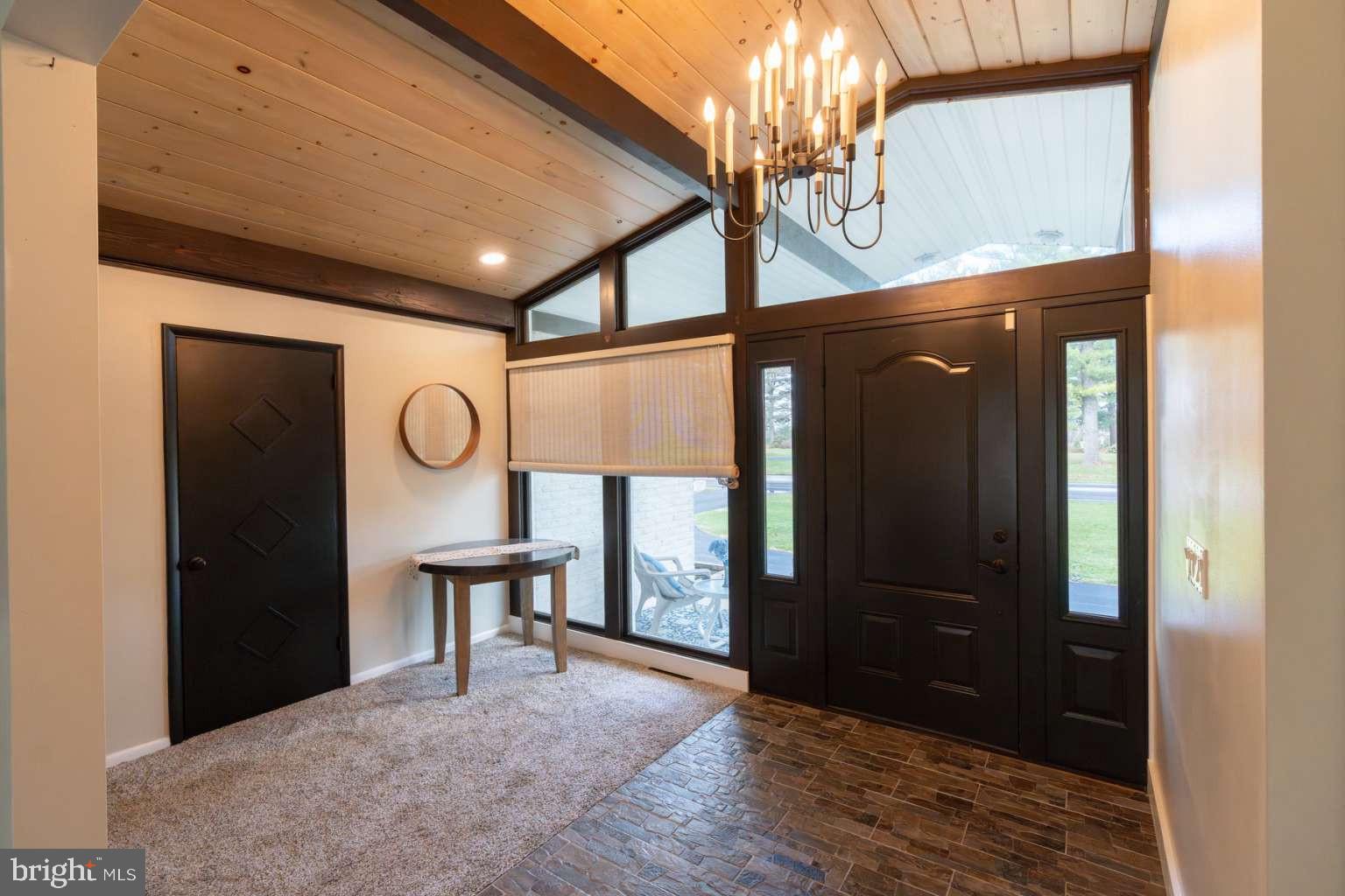 35 COUNTRY CLUB ROAD