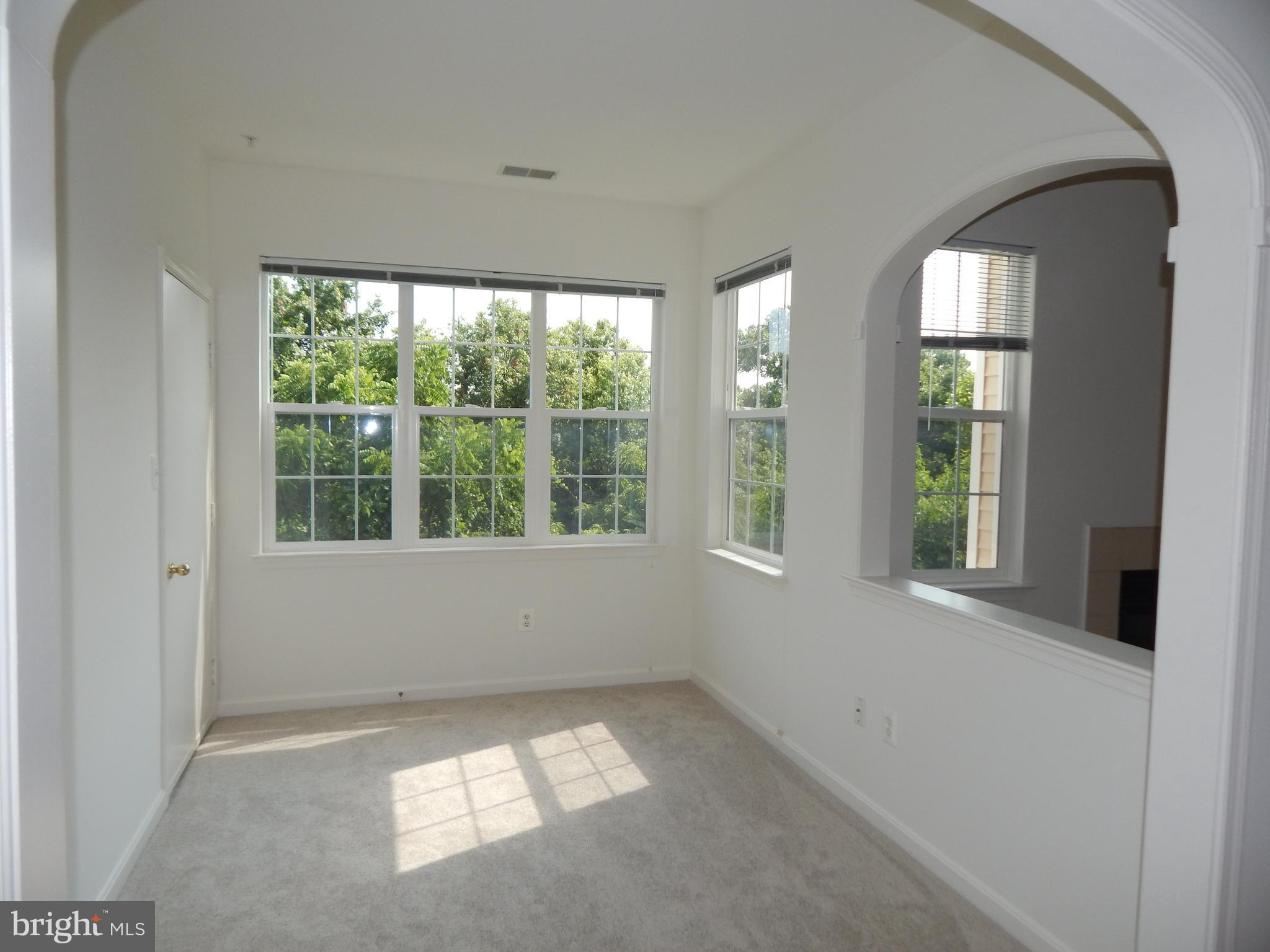 HOLLINGTON - Residential