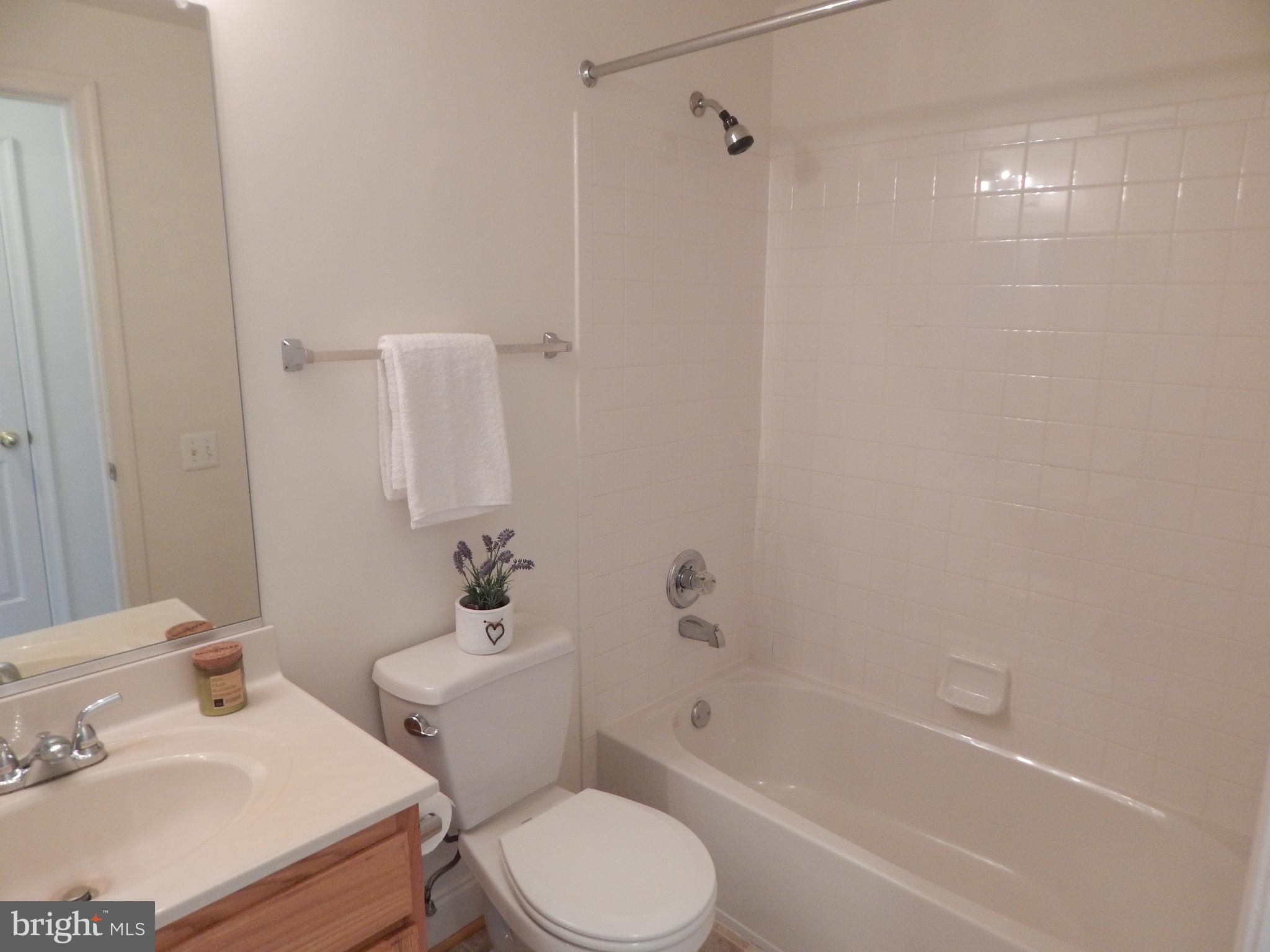 HOLLINGTON - Residential