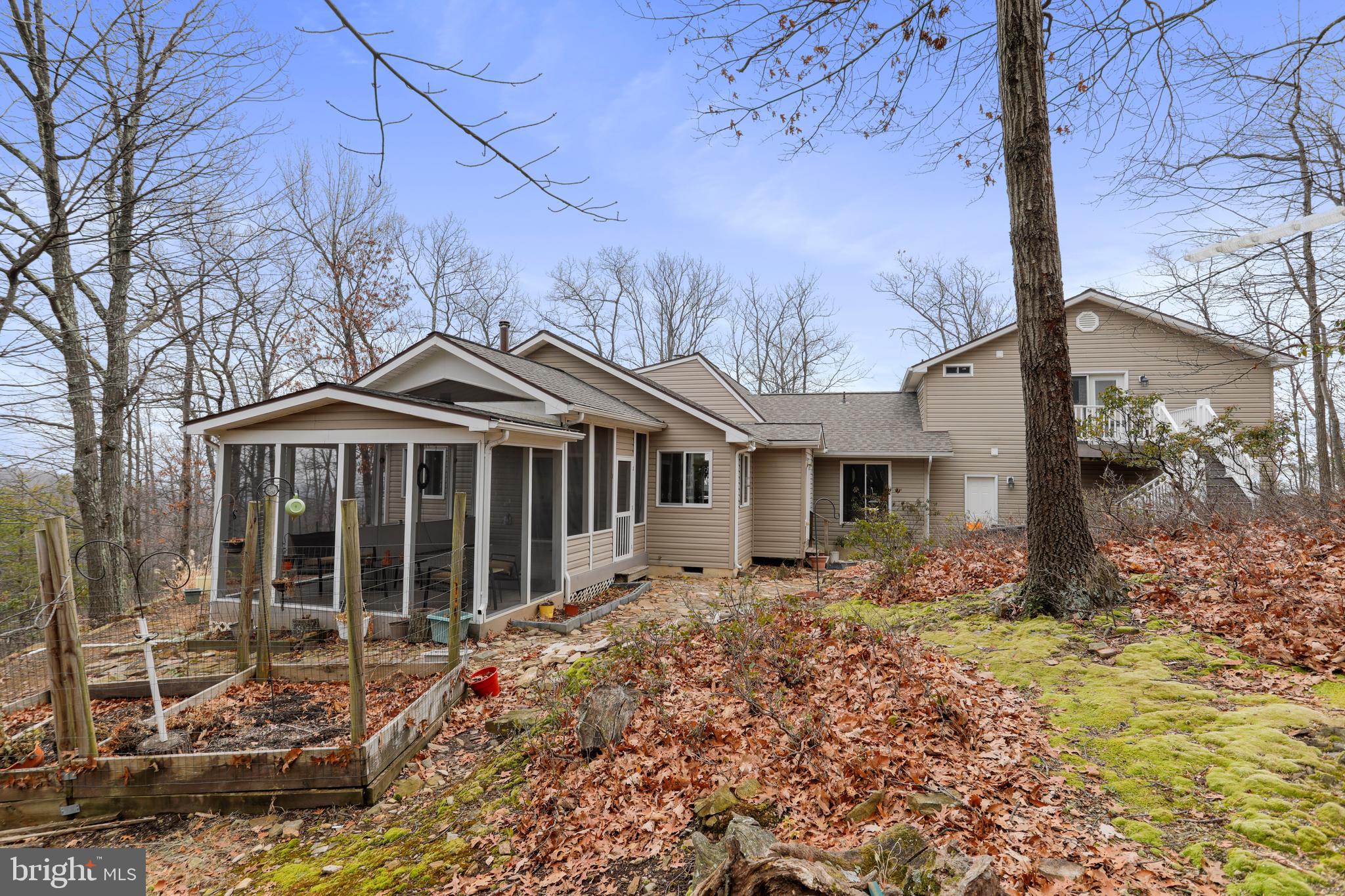 THE WOODS - Residential