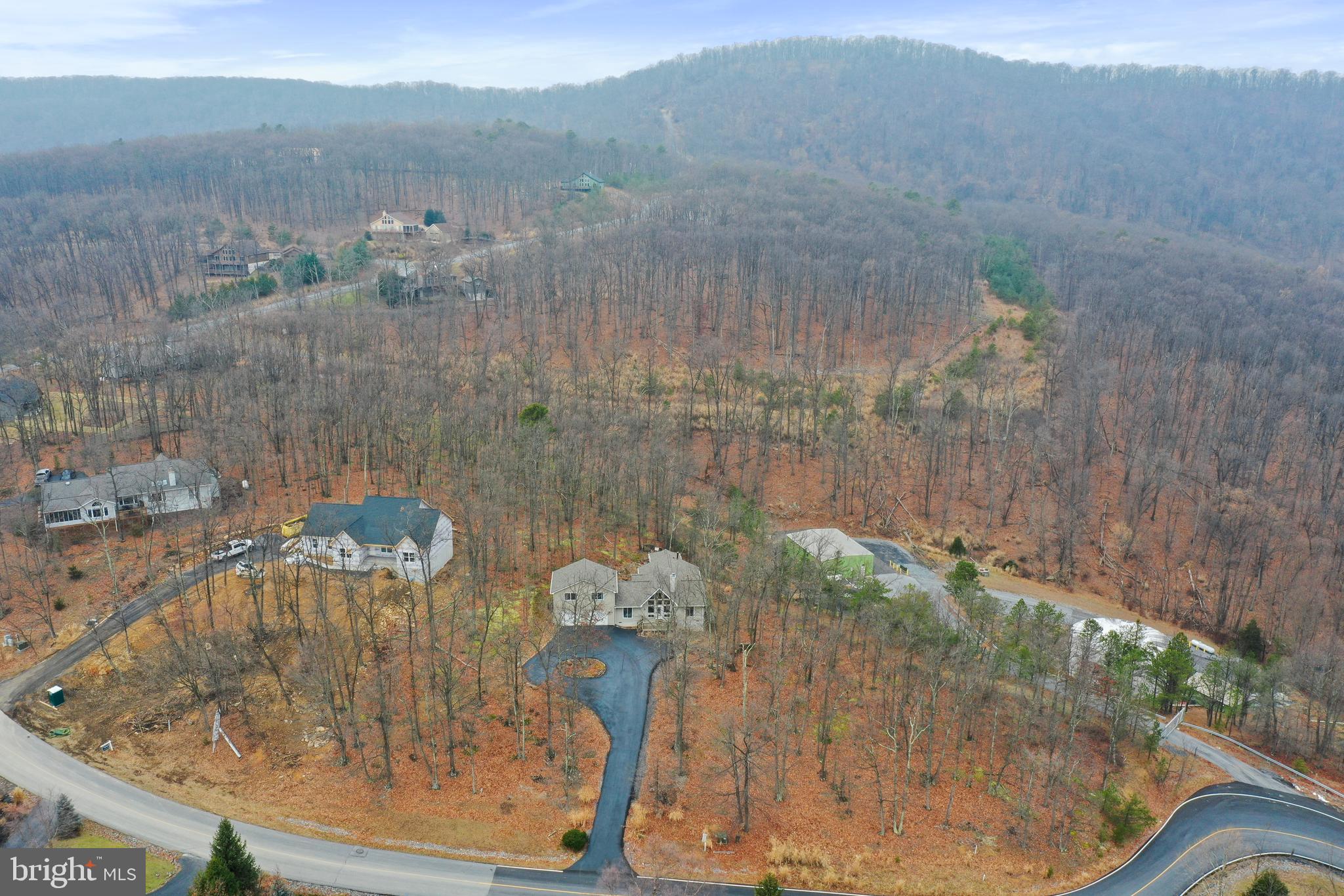 THE WOODS - Residential